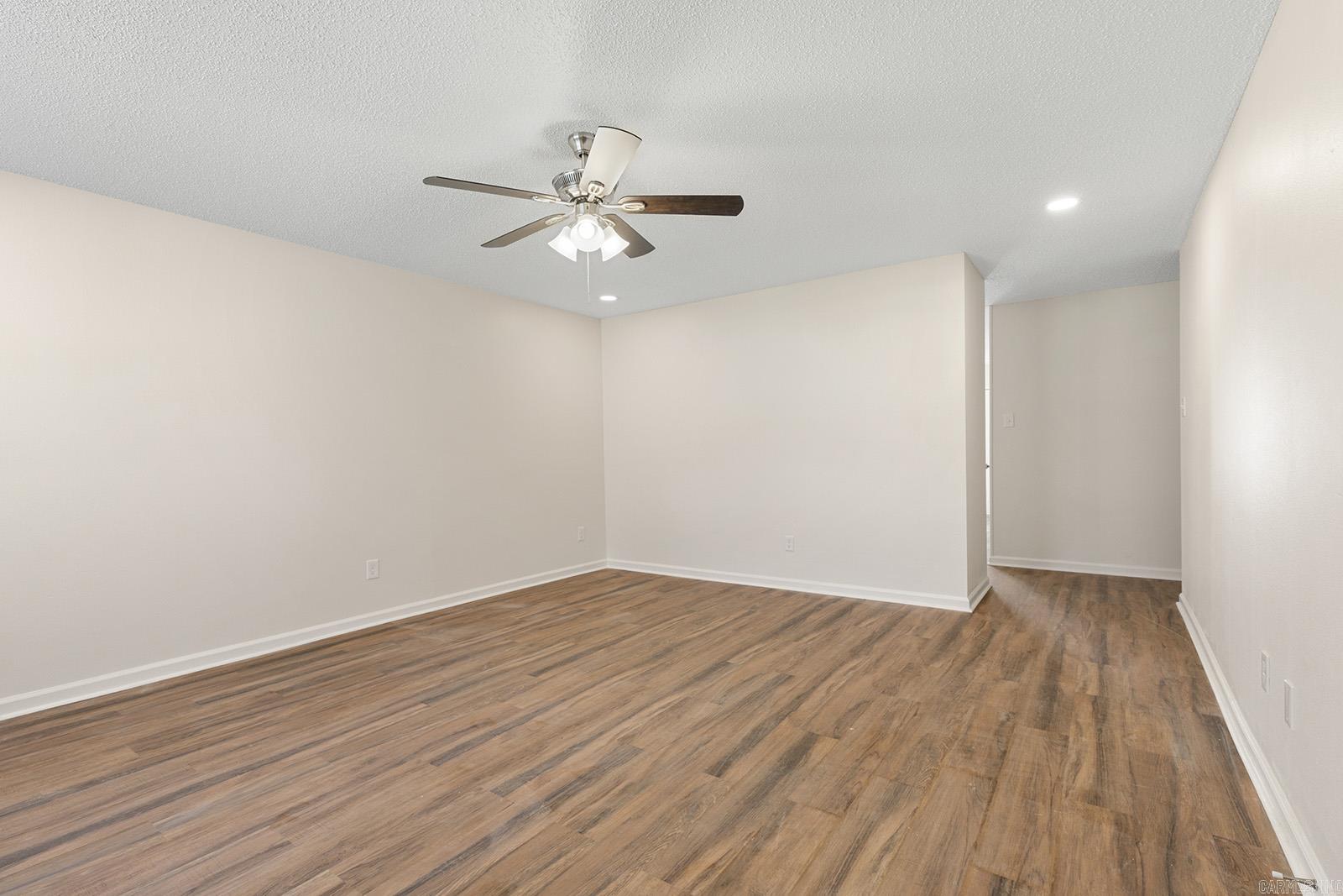 ORIGINAL TOWN-BRYANT - Residential