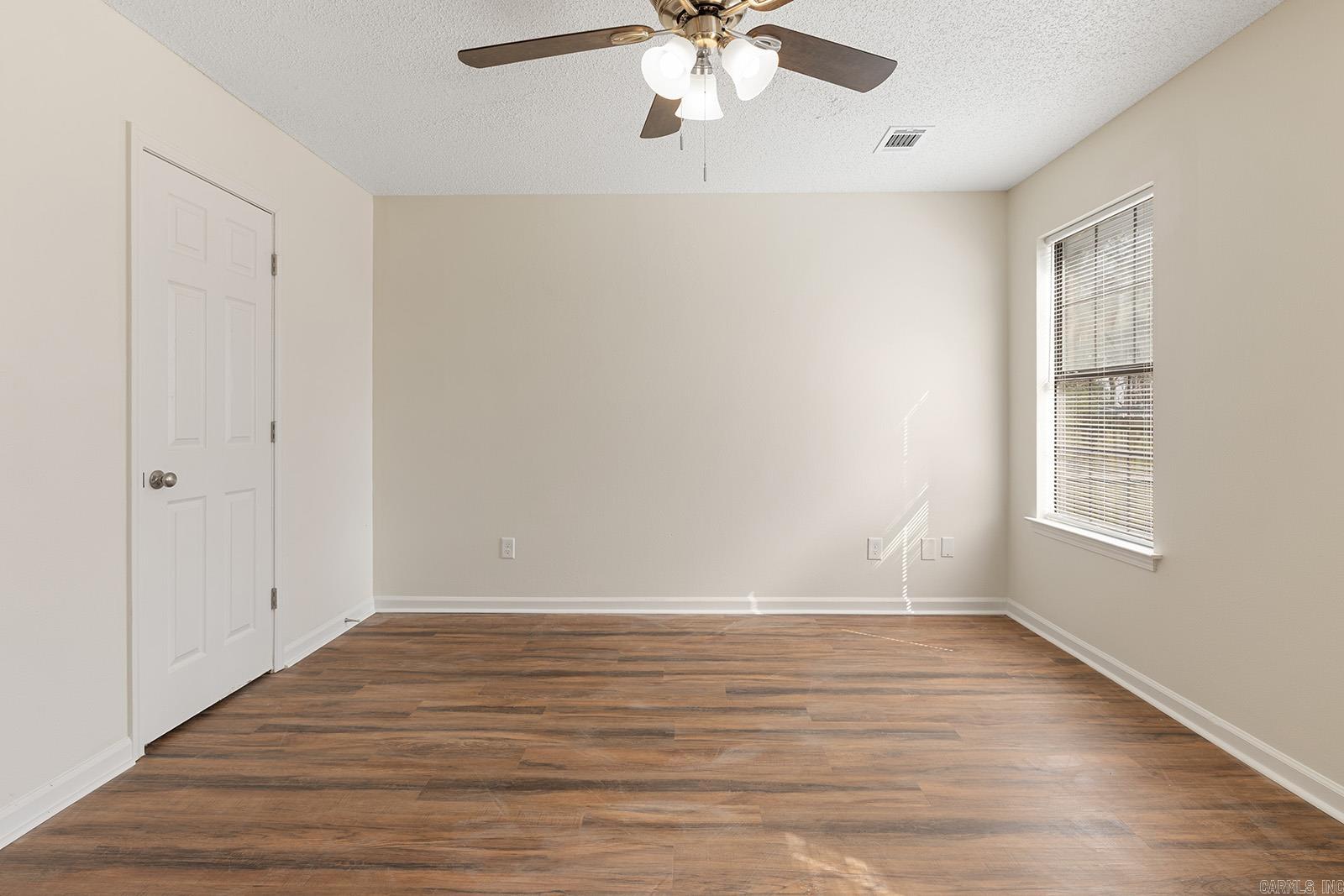 ORIGINAL TOWN-BRYANT - Residential