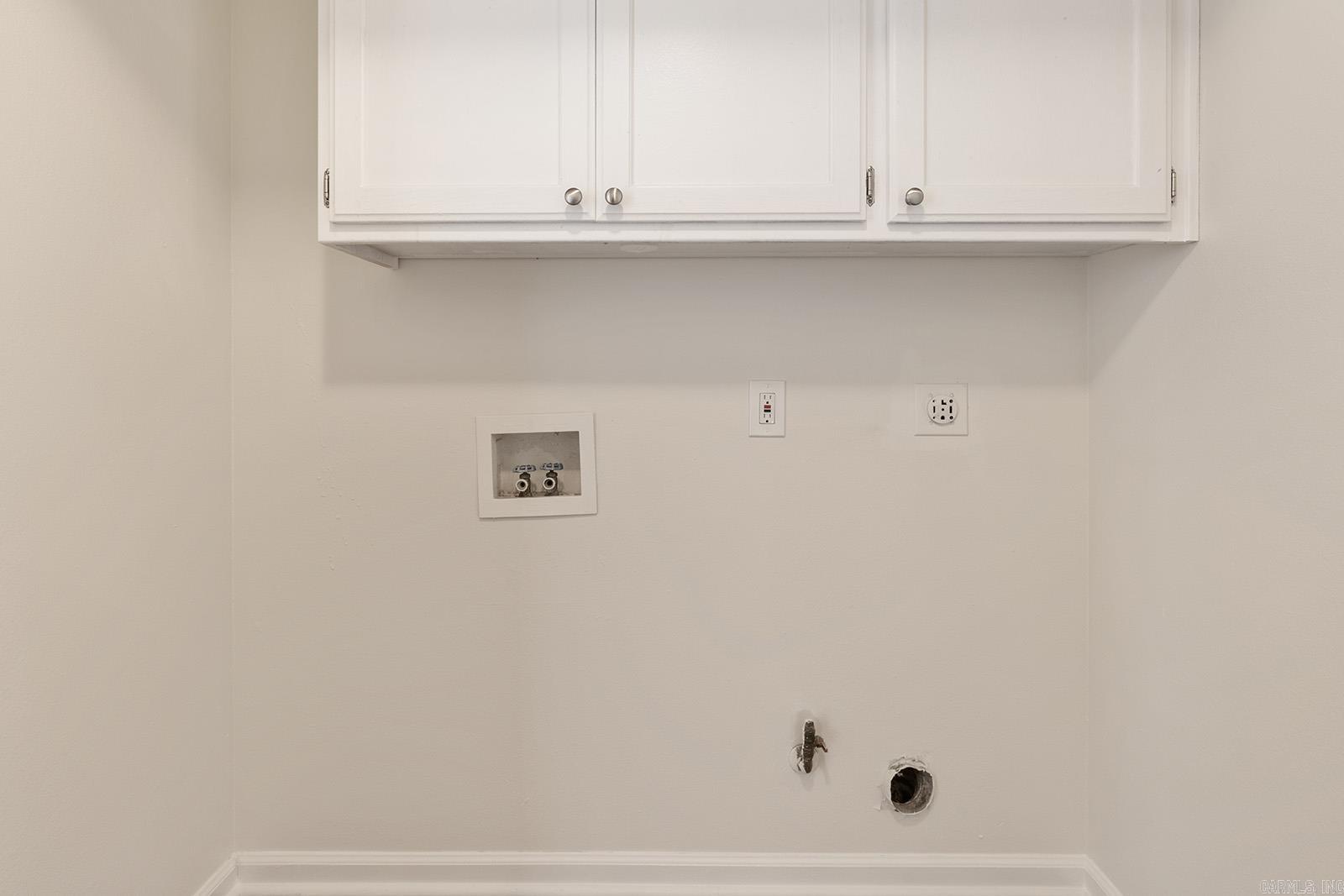 ORIGINAL TOWN-BRYANT - Residential