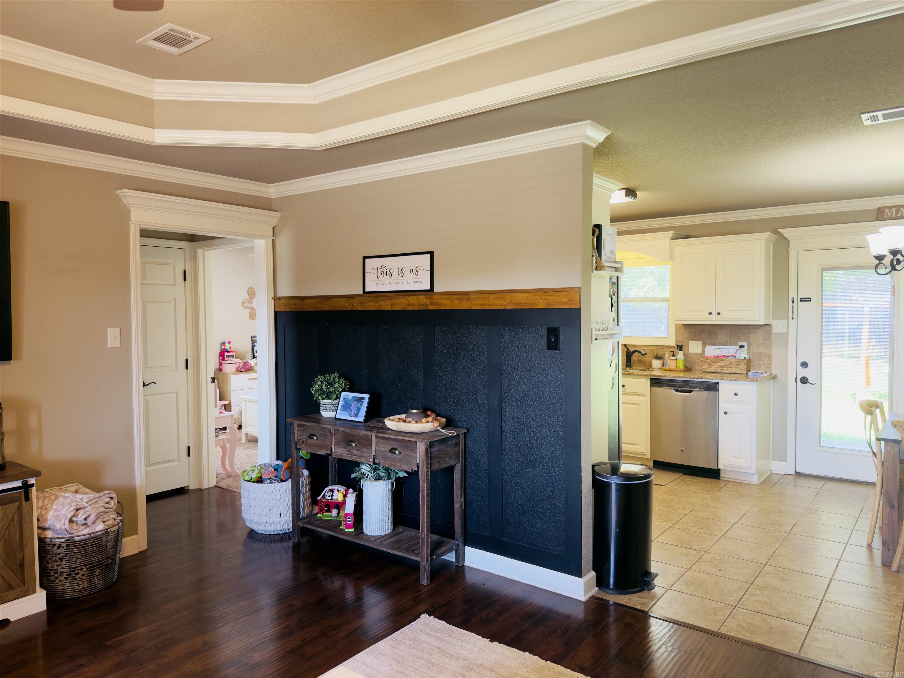 CROSS CREEK - Residential
