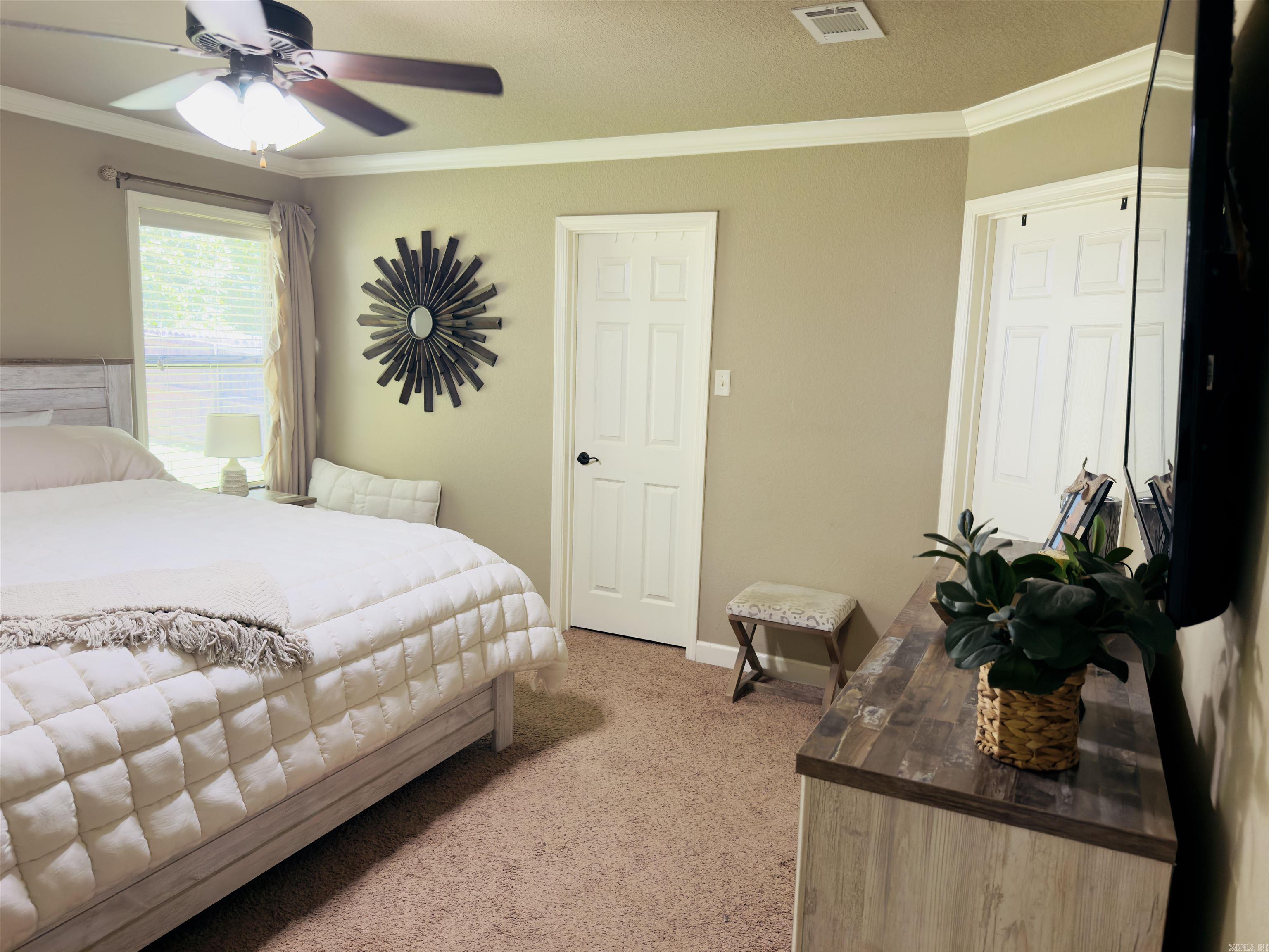 CROSS CREEK - Residential