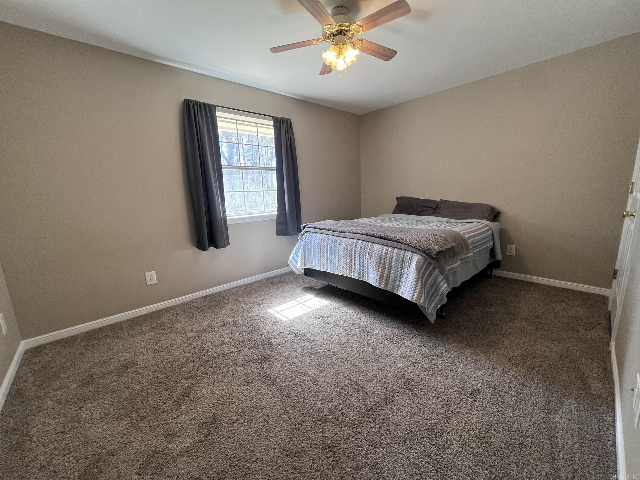 BLAKES TALL PINES - Residential