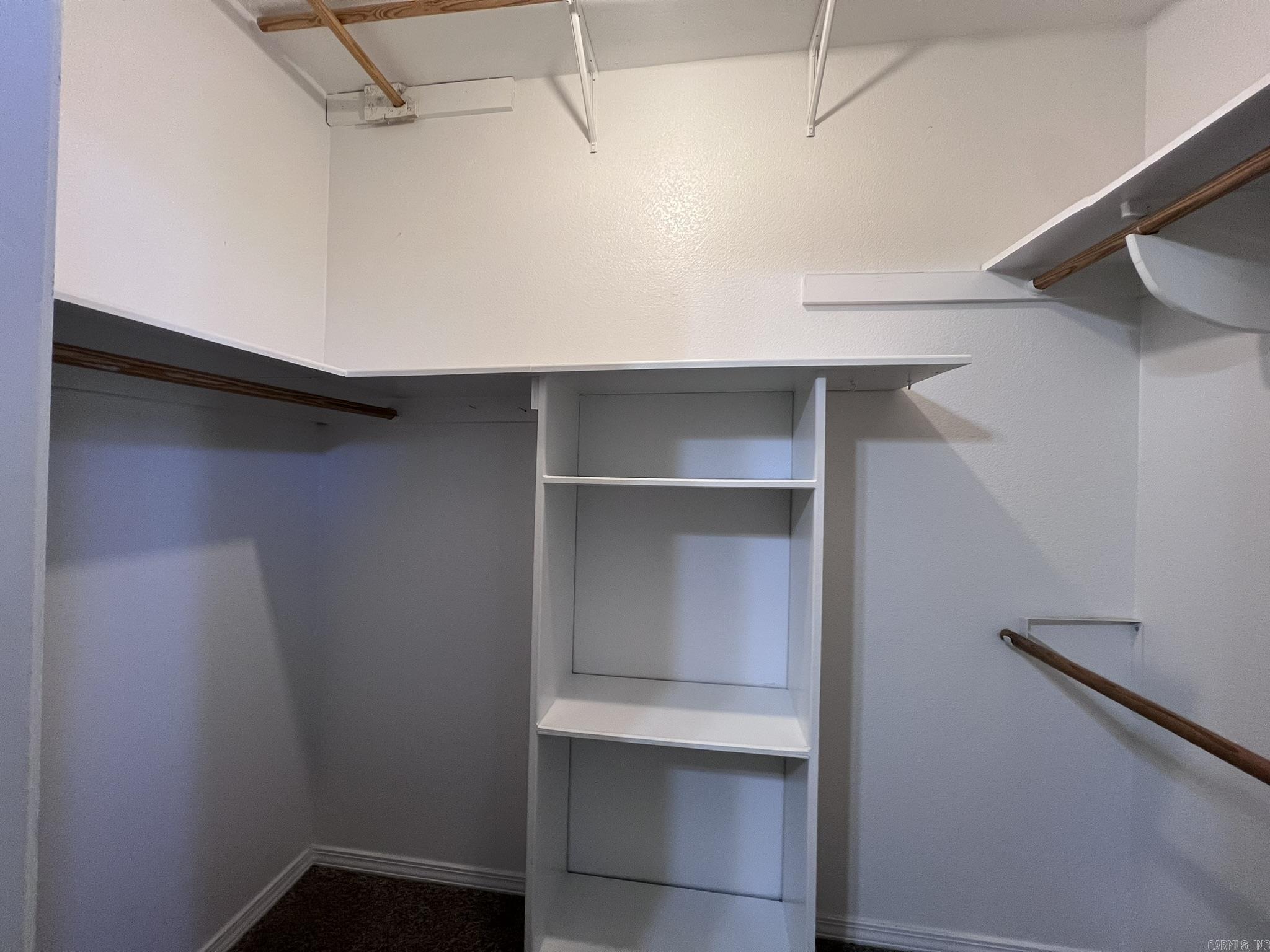 BLAKES TALL PINES - Residential