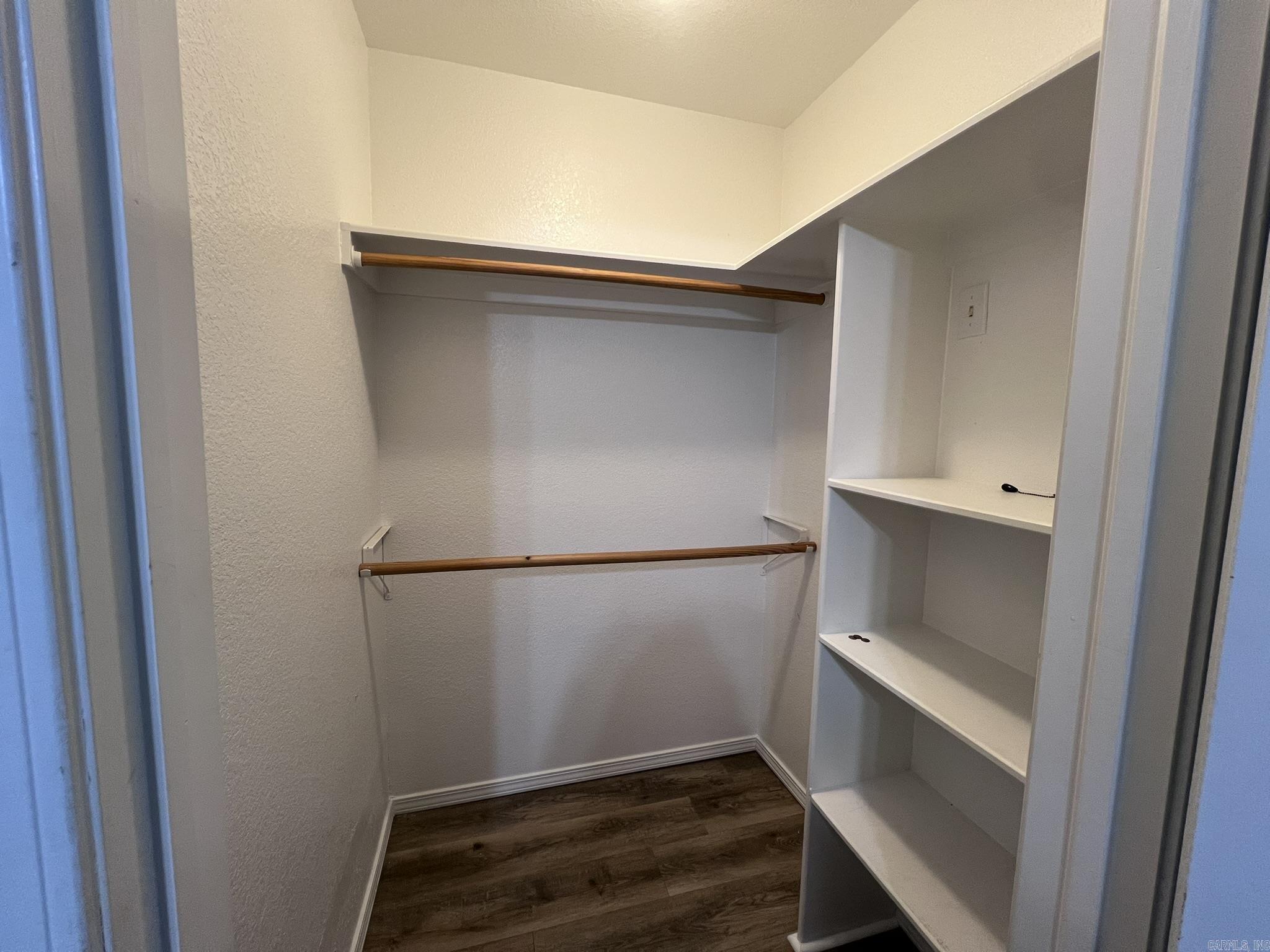 BLAKES TALL PINES - Residential