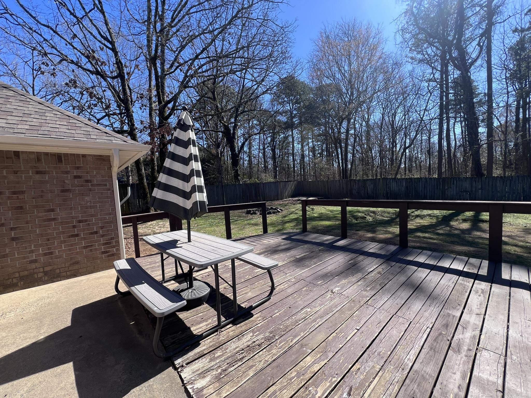 BLAKES TALL PINES - Residential