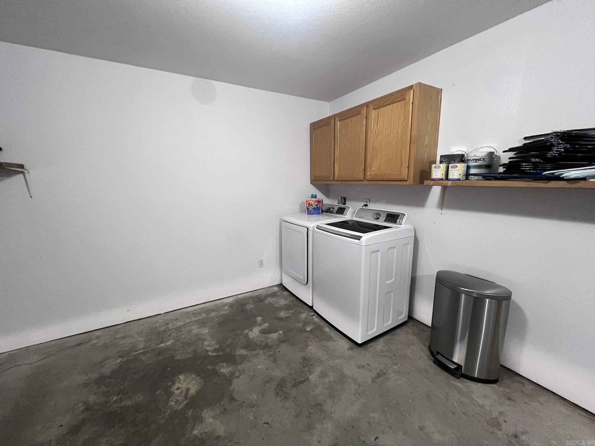 BLAKES TALL PINES - Residential