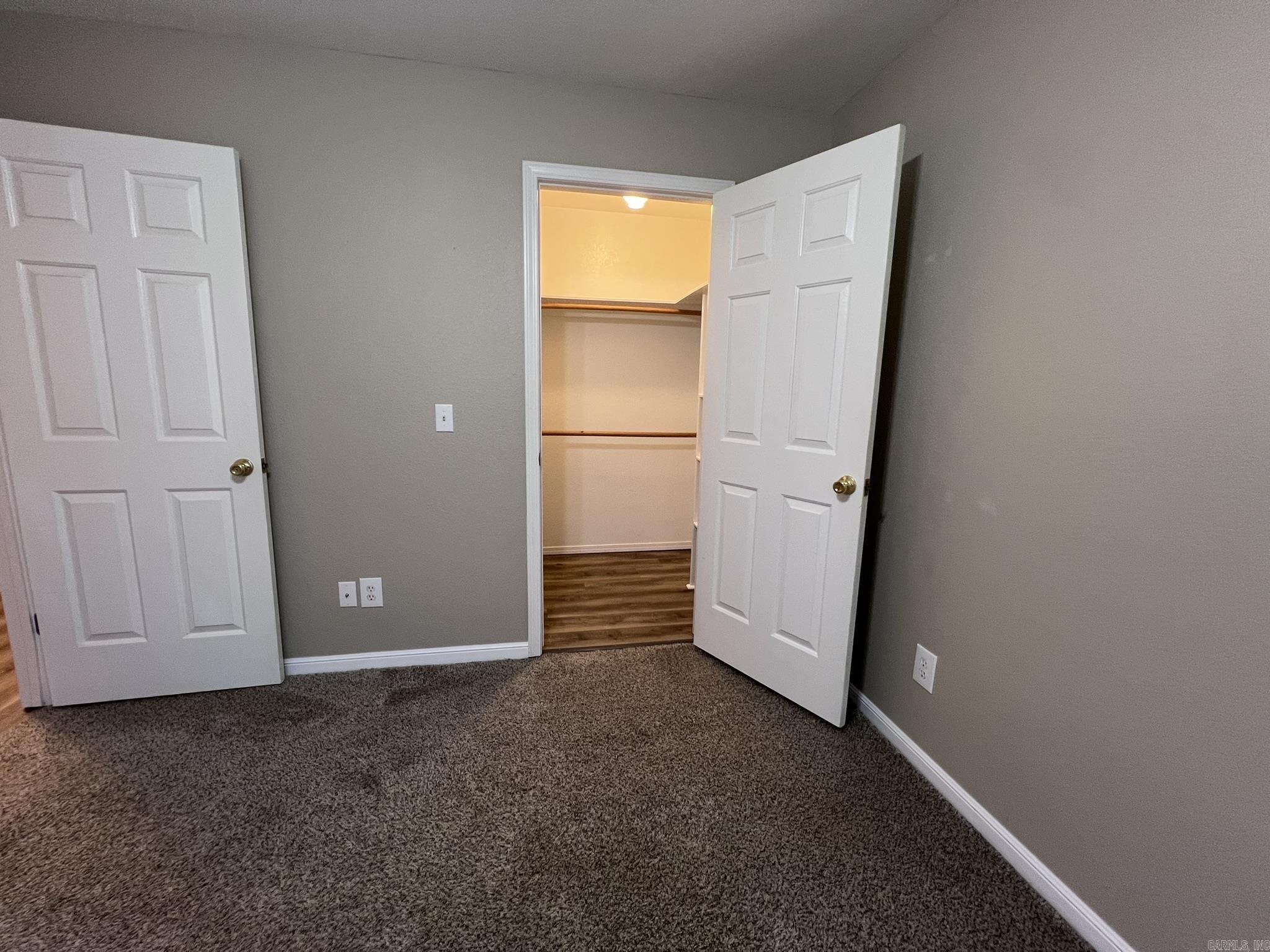 BLAKES TALL PINES - Residential