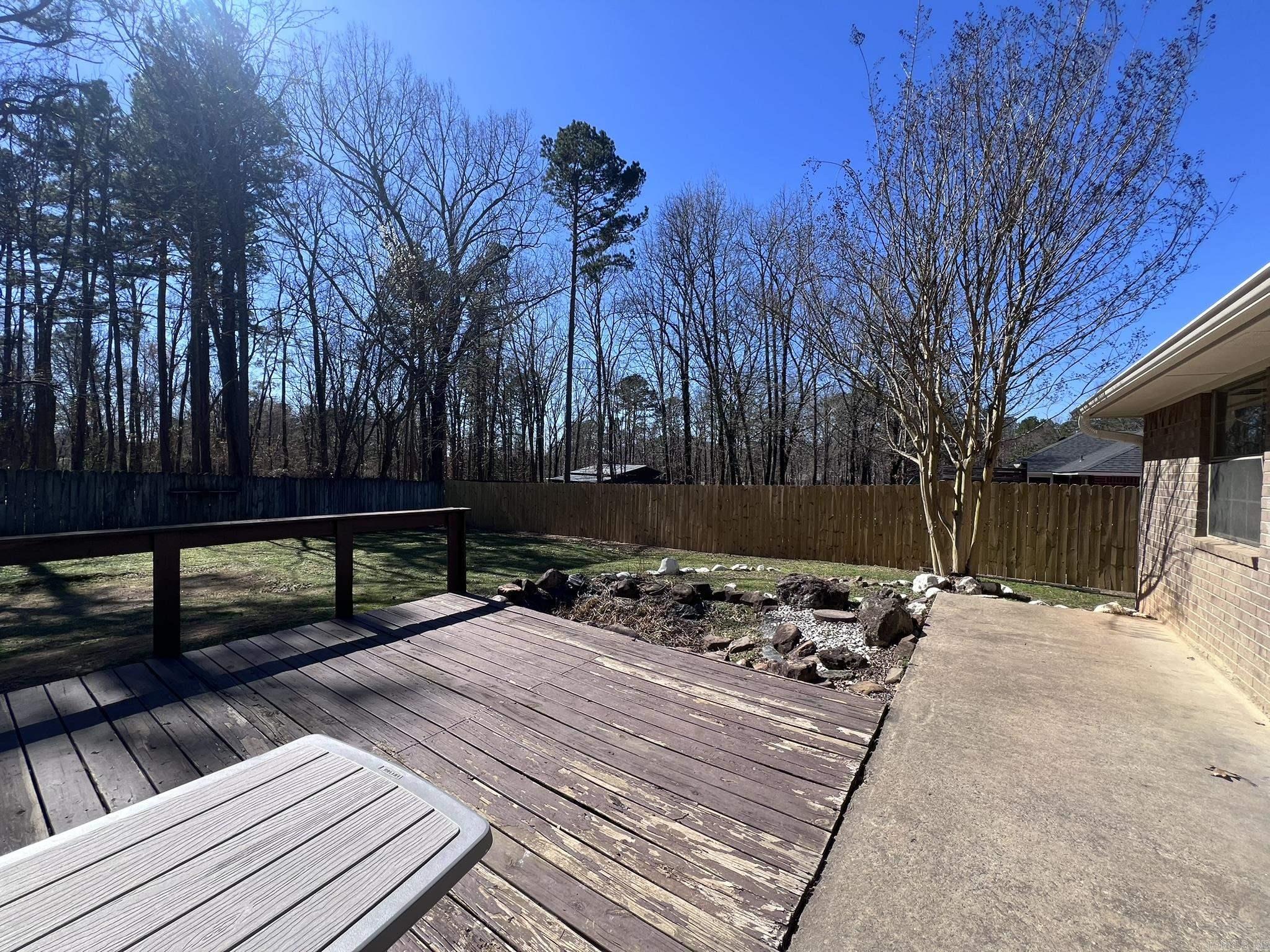 BLAKES TALL PINES - Residential