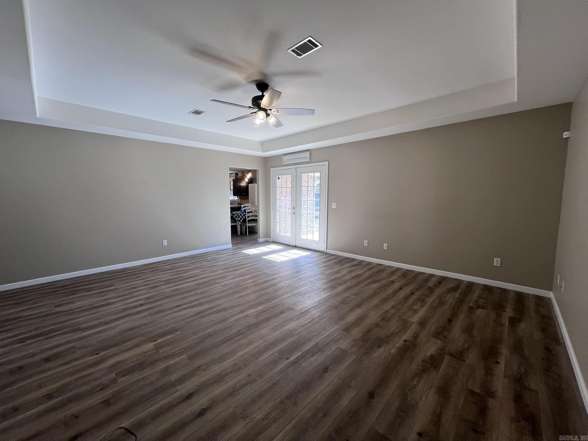 BLAKES TALL PINES - Residential