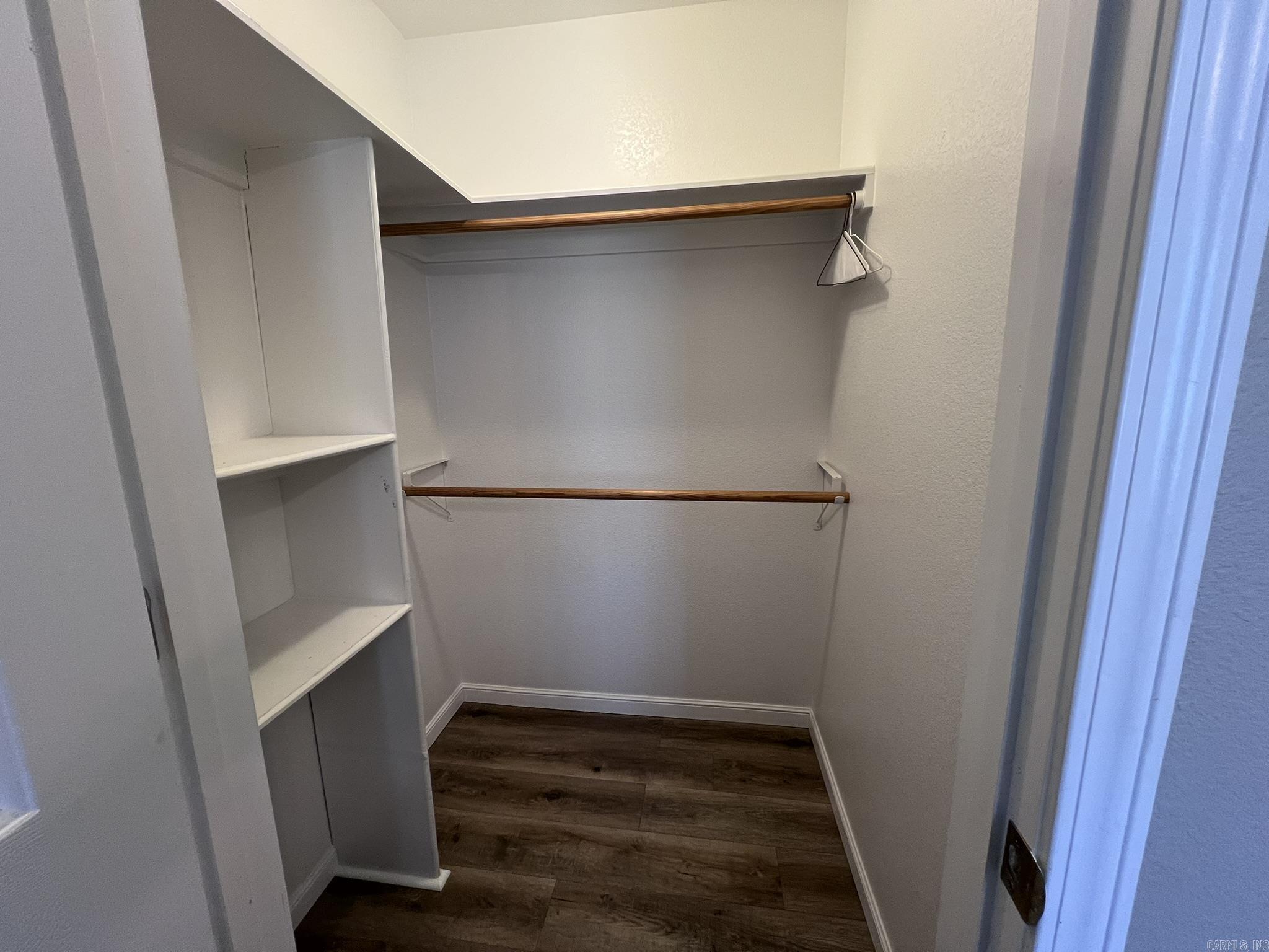 BLAKES TALL PINES - Residential