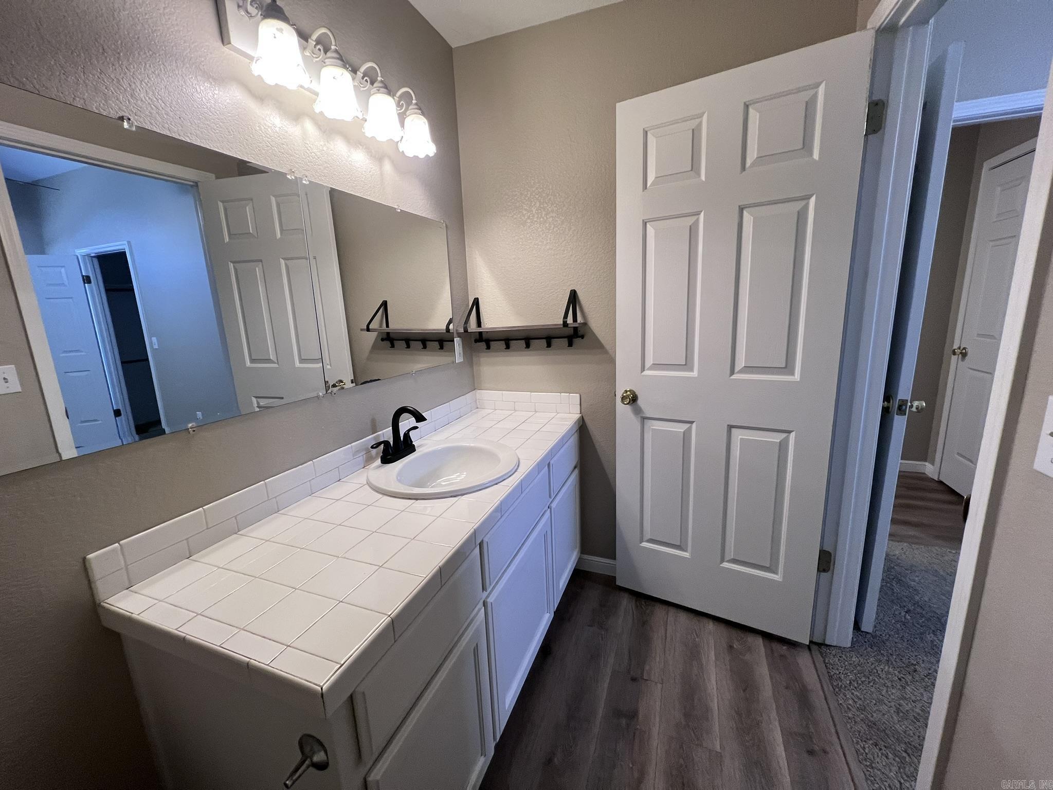 BLAKES TALL PINES - Residential