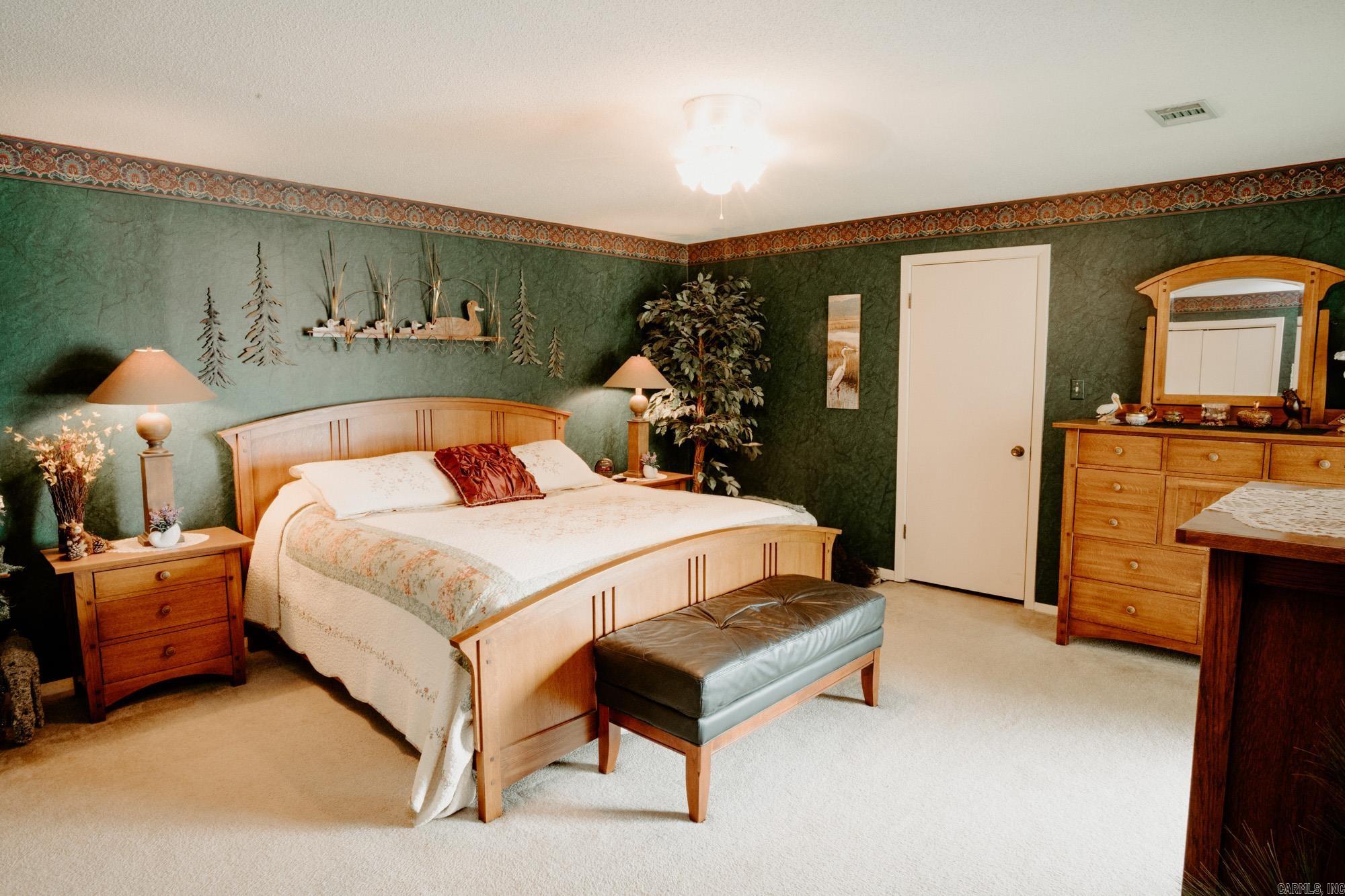 TWIN POINTS HPR - Residential