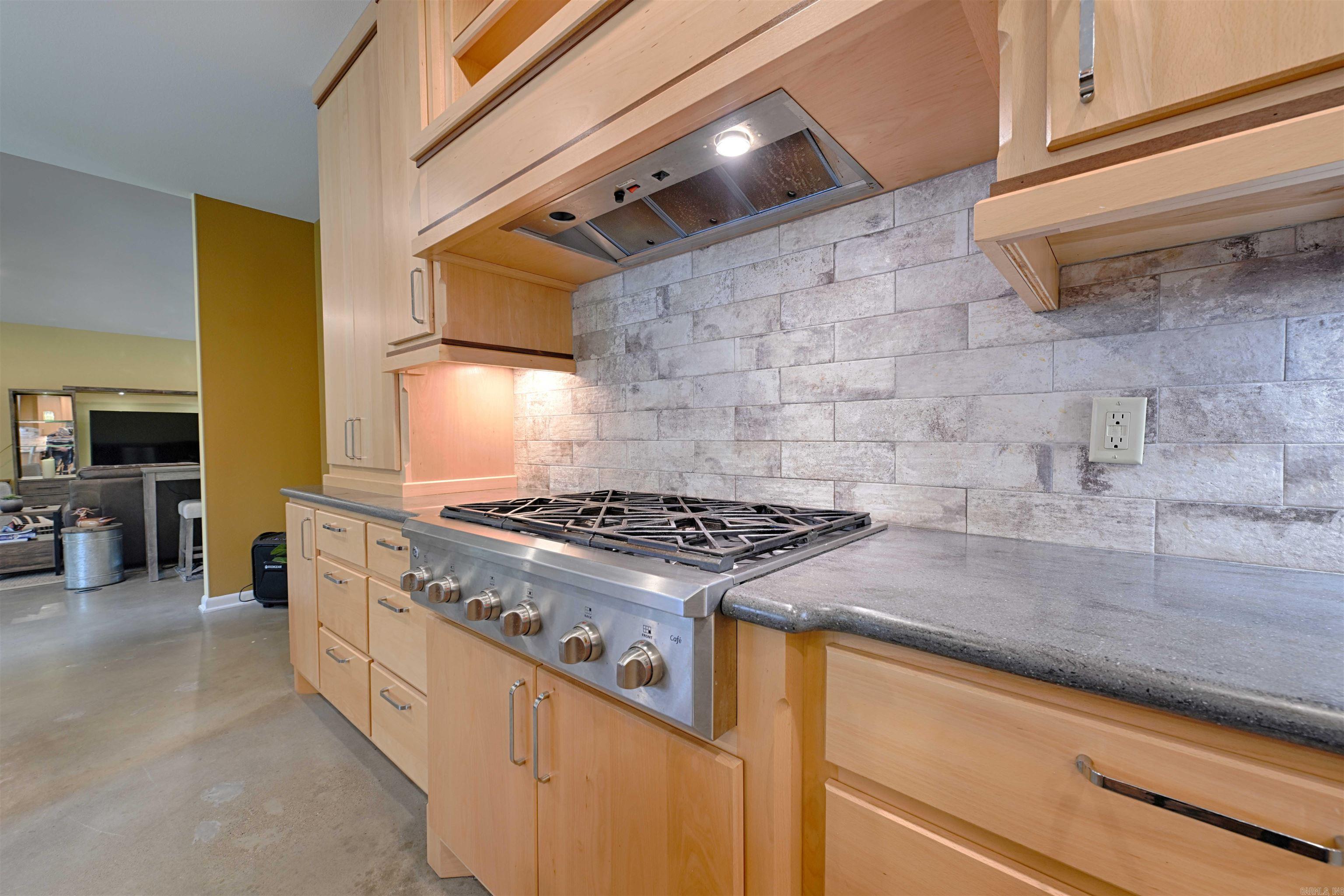 MAZARN ESTATES - Residential