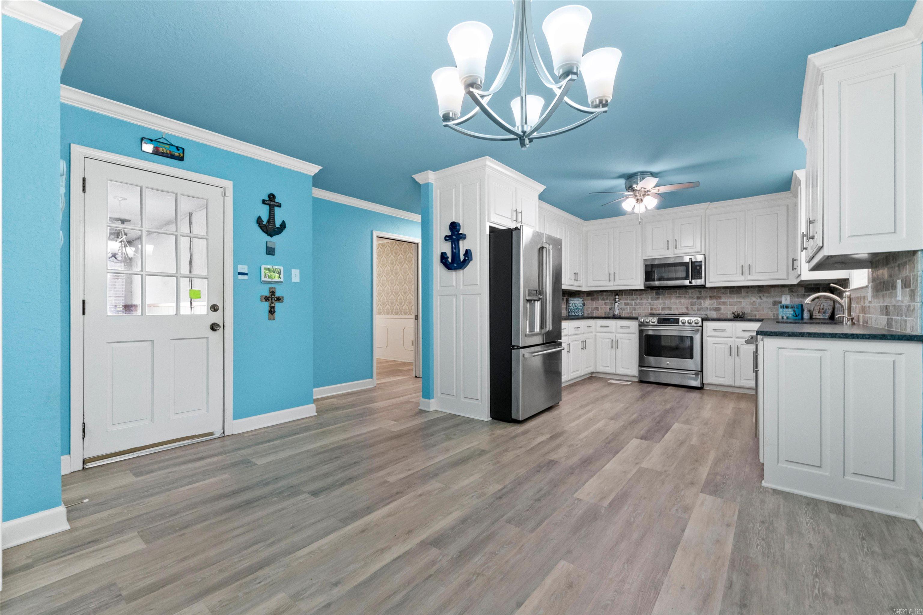 LAKEWOOD NE - Residential