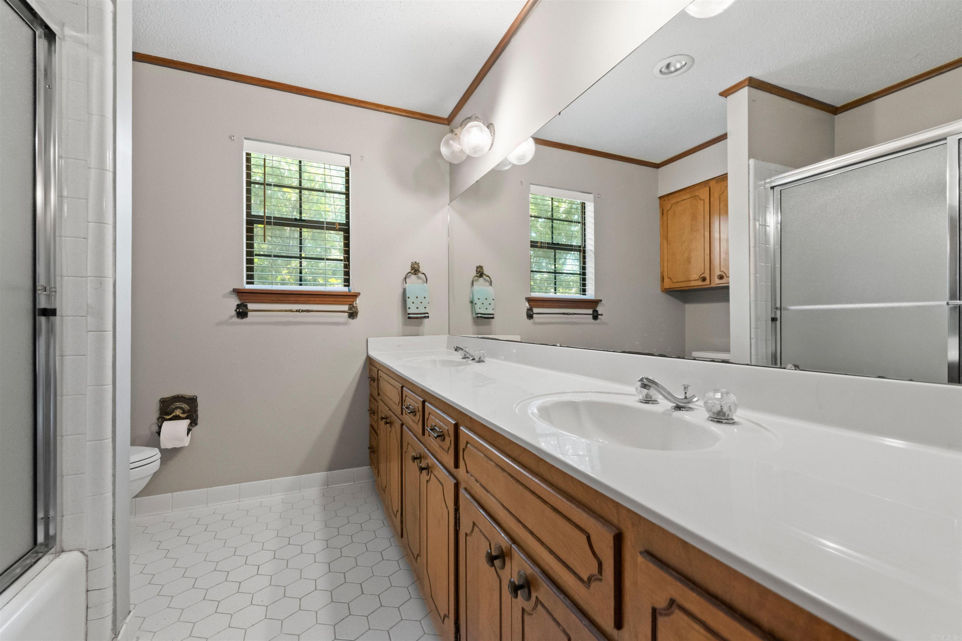 LAKEWOOD NE - Residential