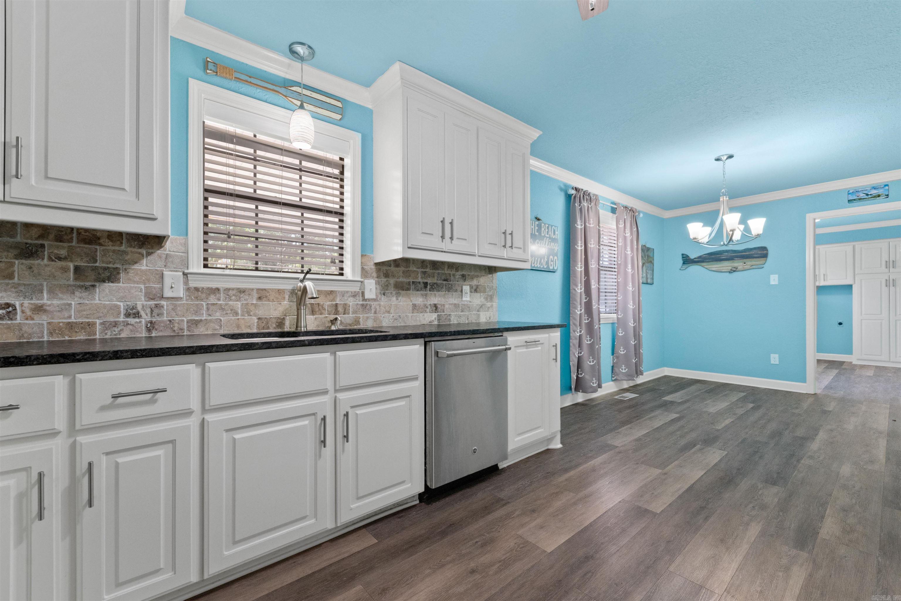 LAKEWOOD NE - Residential