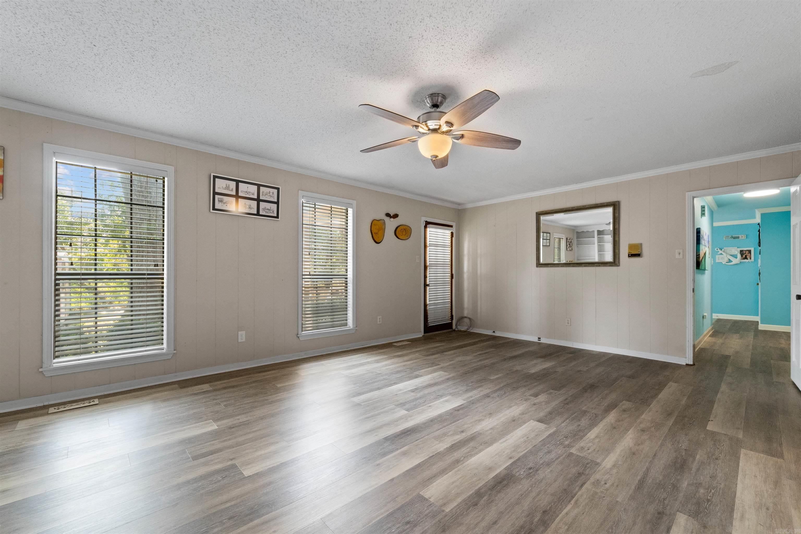 LAKEWOOD NE - Residential