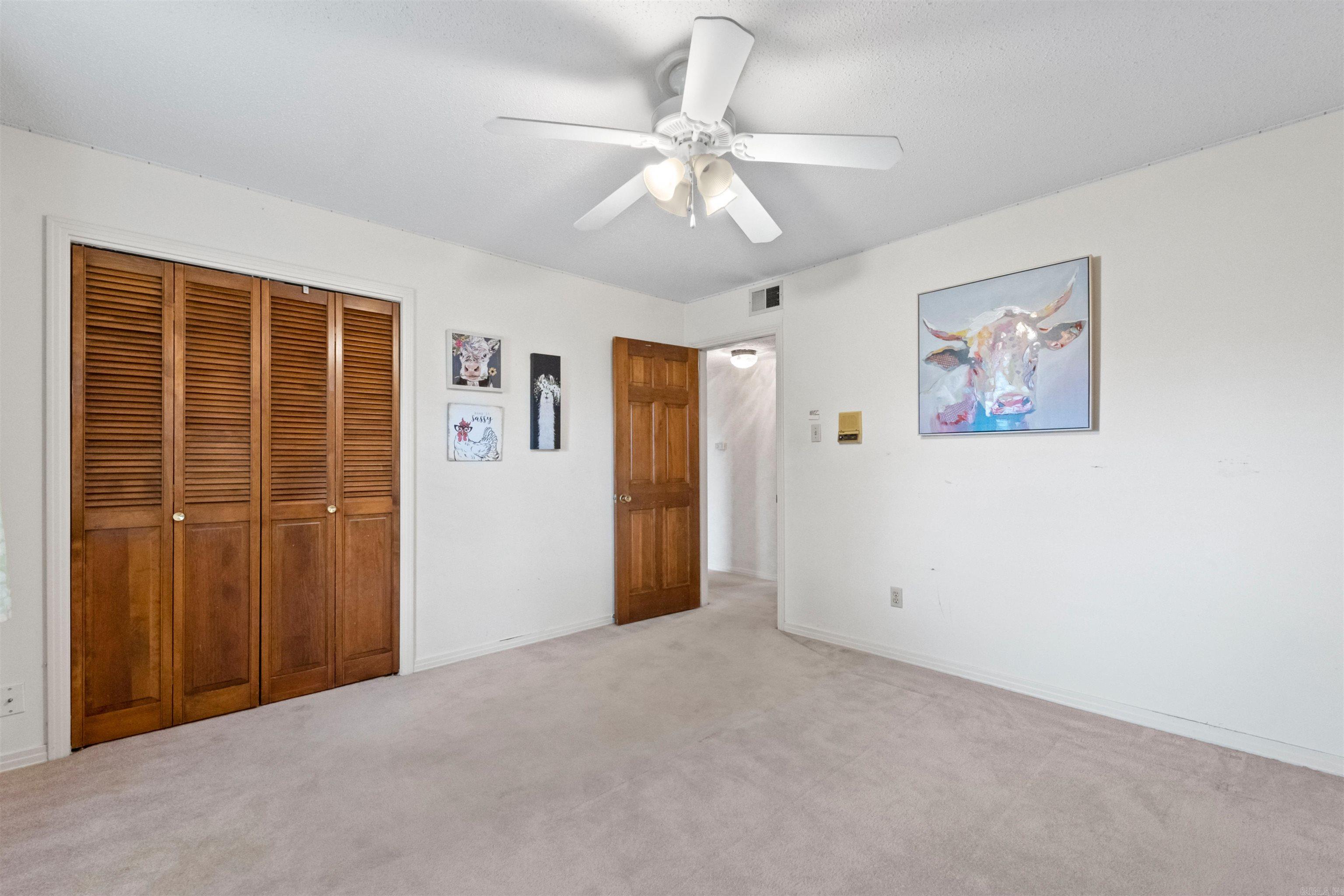 LAKEWOOD NE - Residential