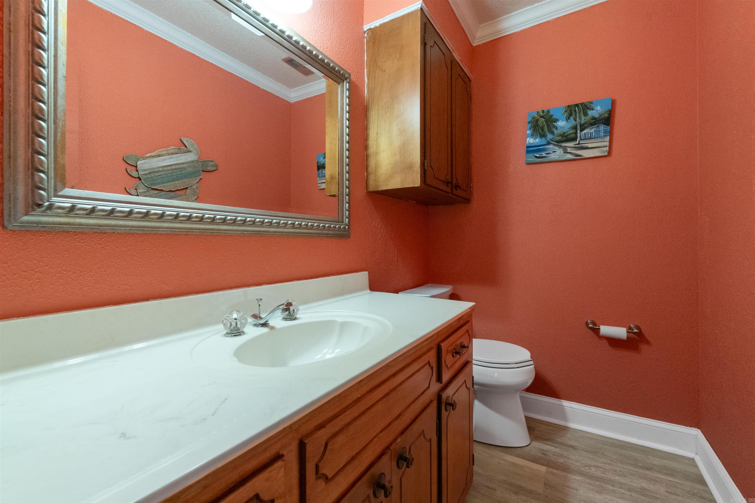 LAKEWOOD NE - Residential