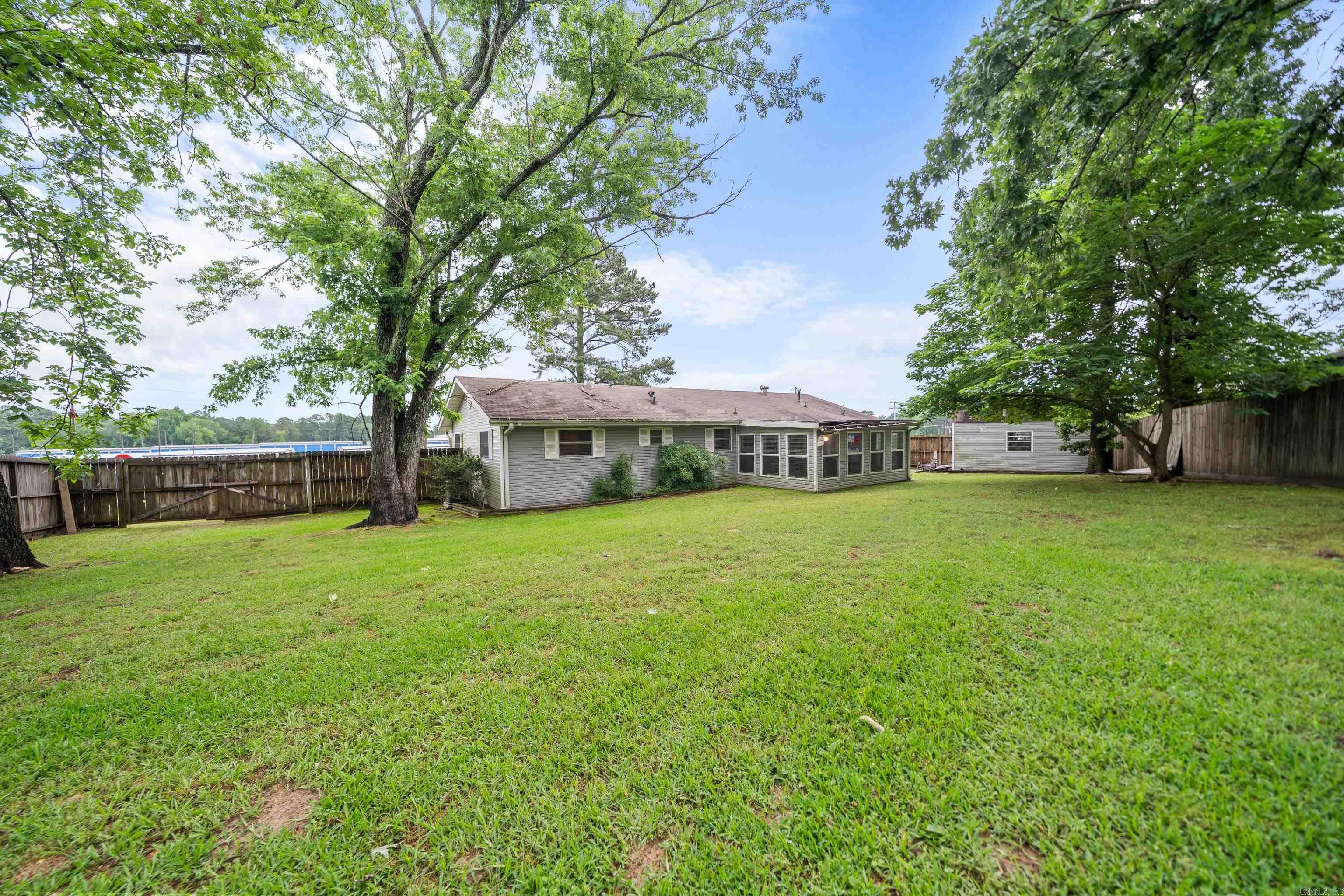 WEST WE GO ESTATES - Residential