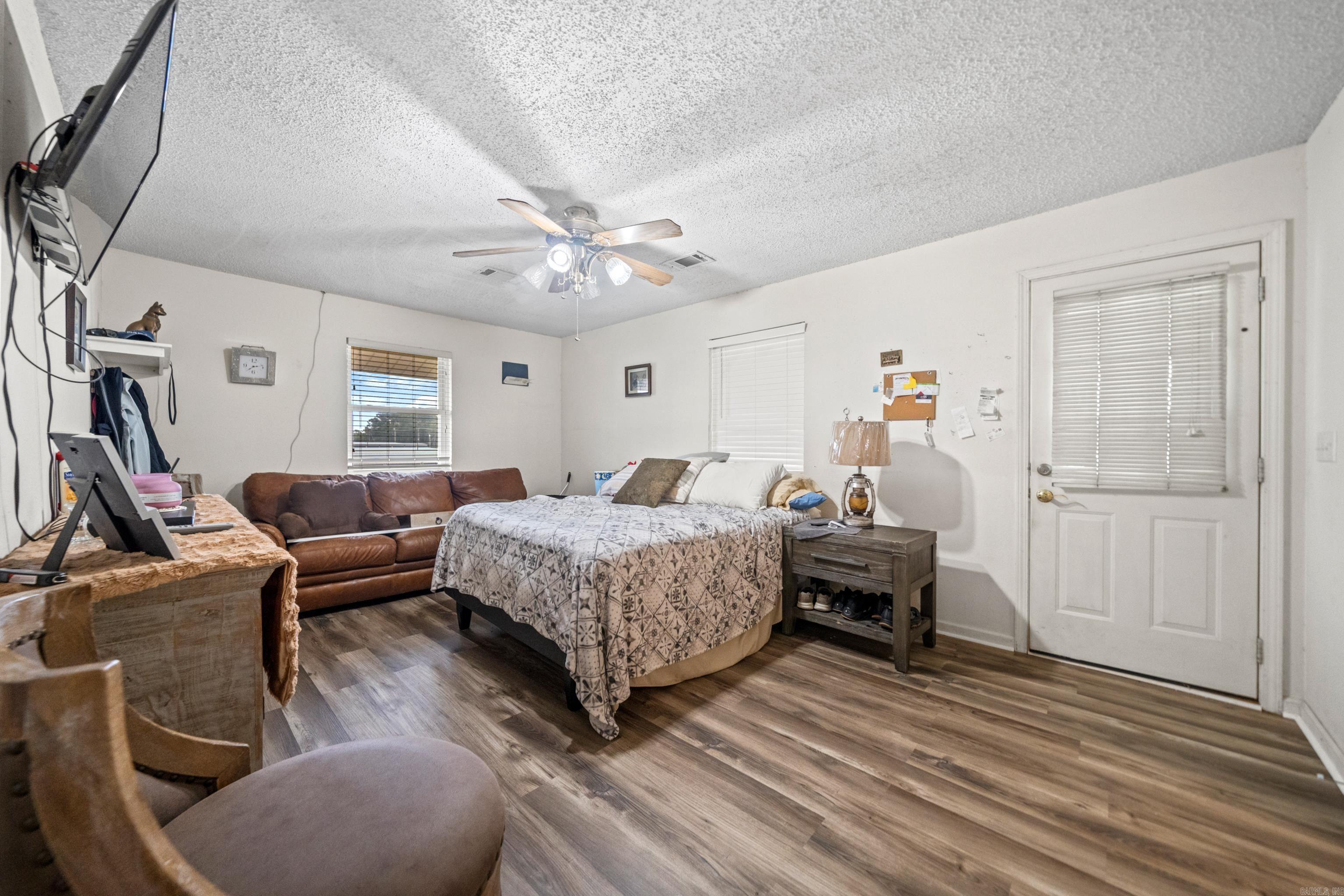 WEST WE GO ESTATES - Residential