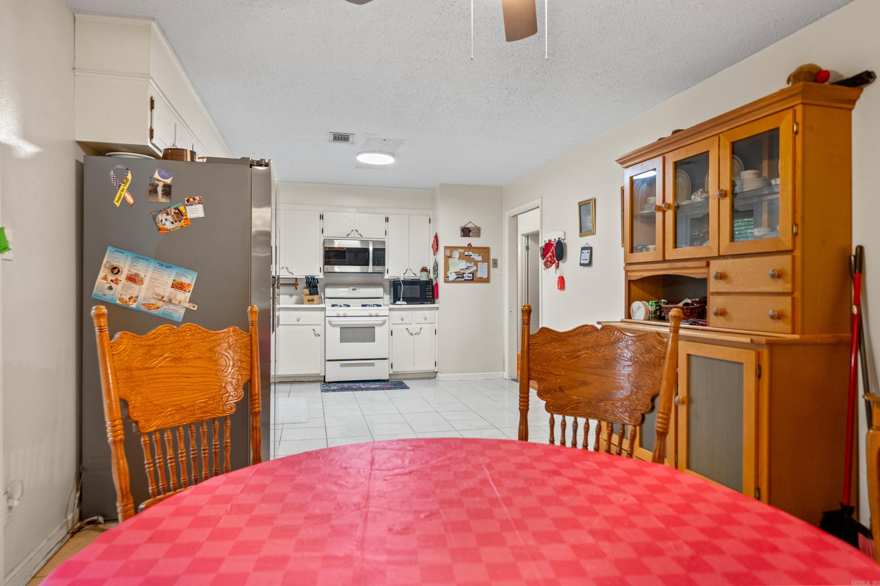 WEST WE GO ESTATES - Residential