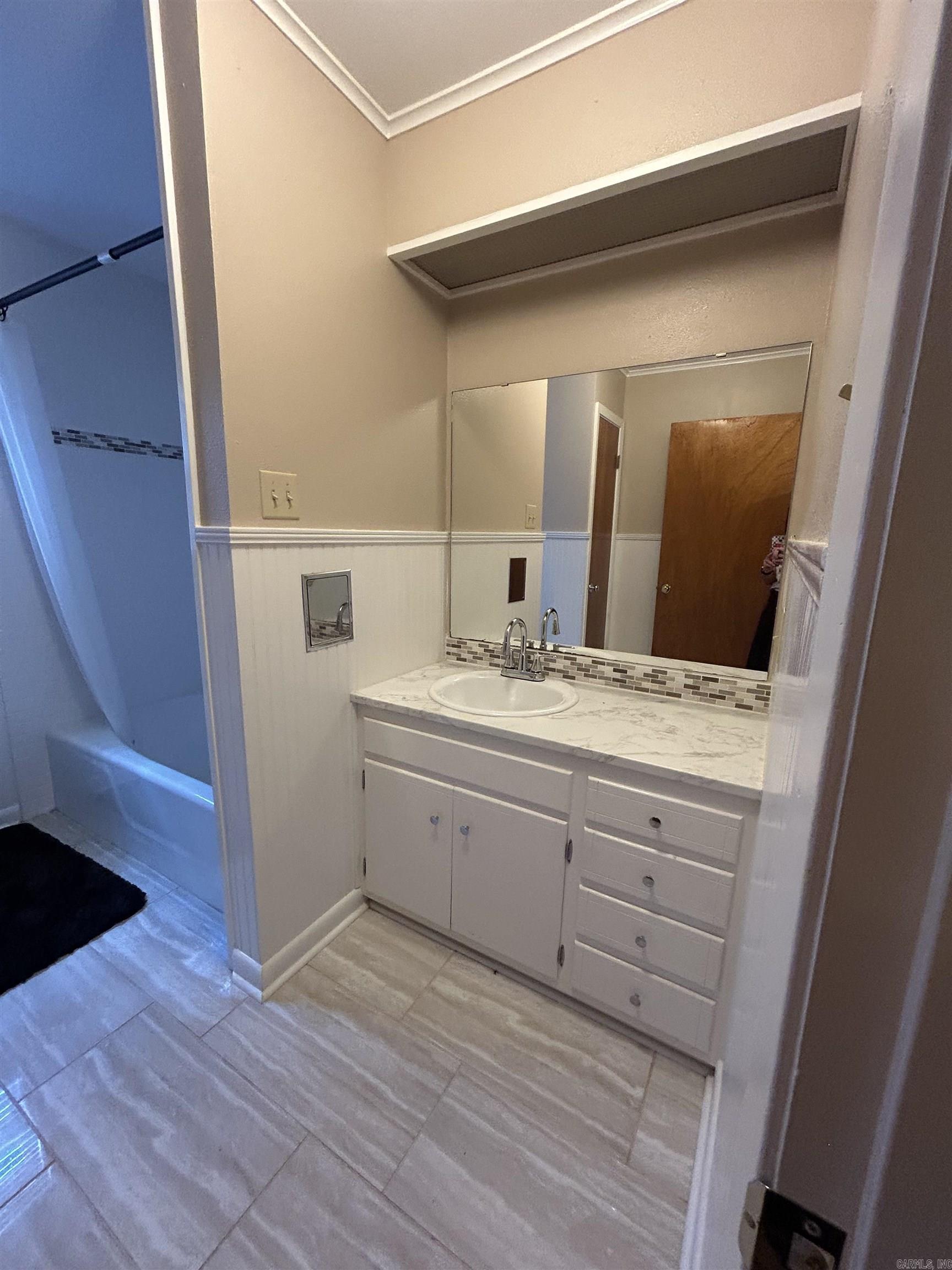 HENRY ADDN - Residential