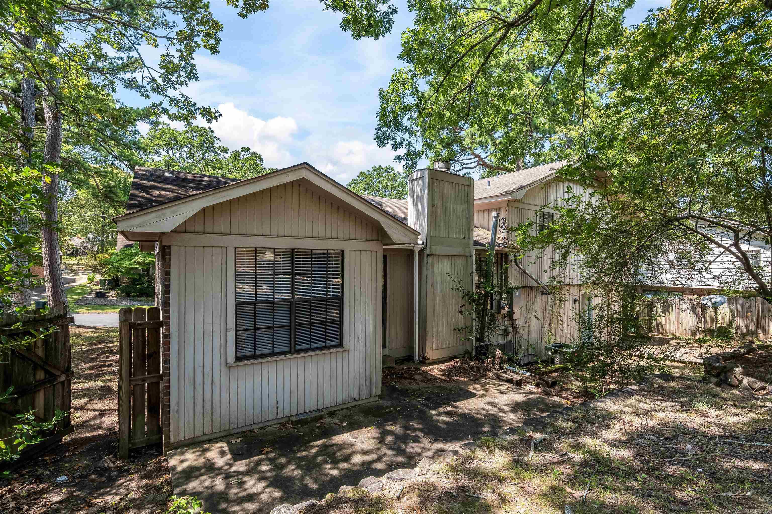 PLEASANT TREE - Residential