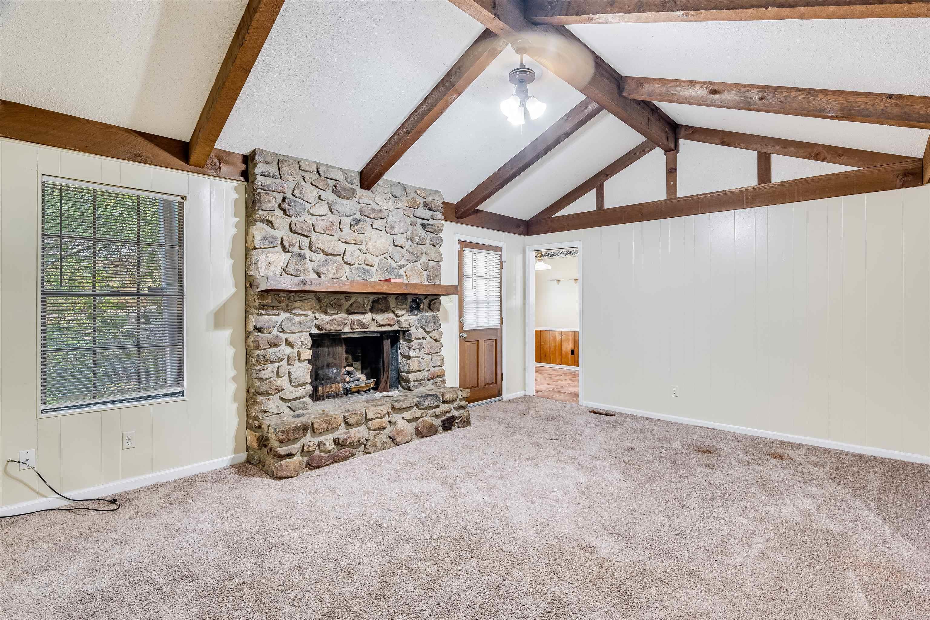 PLEASANT TREE - Residential