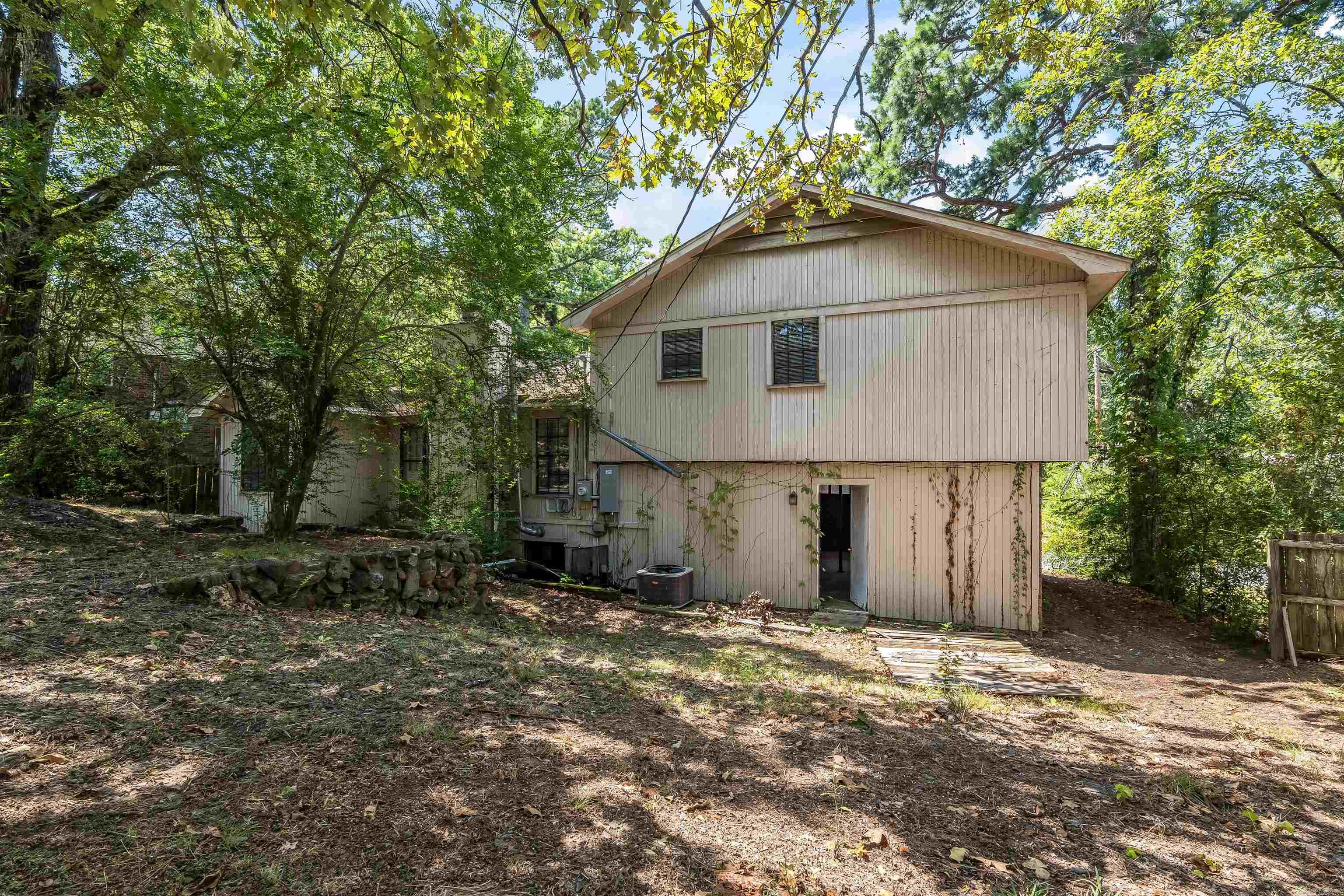 PLEASANT TREE - Residential