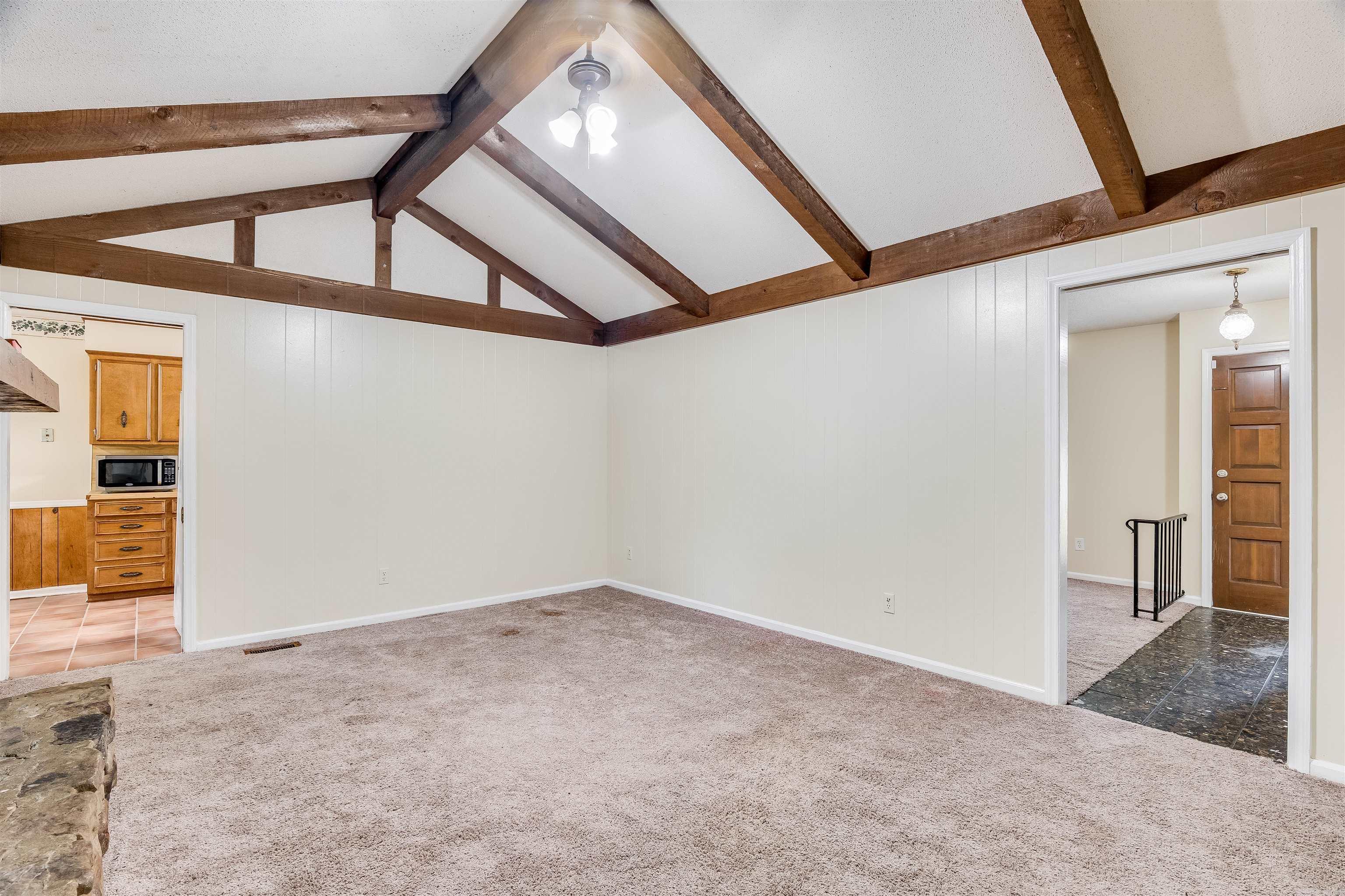 PLEASANT TREE - Residential