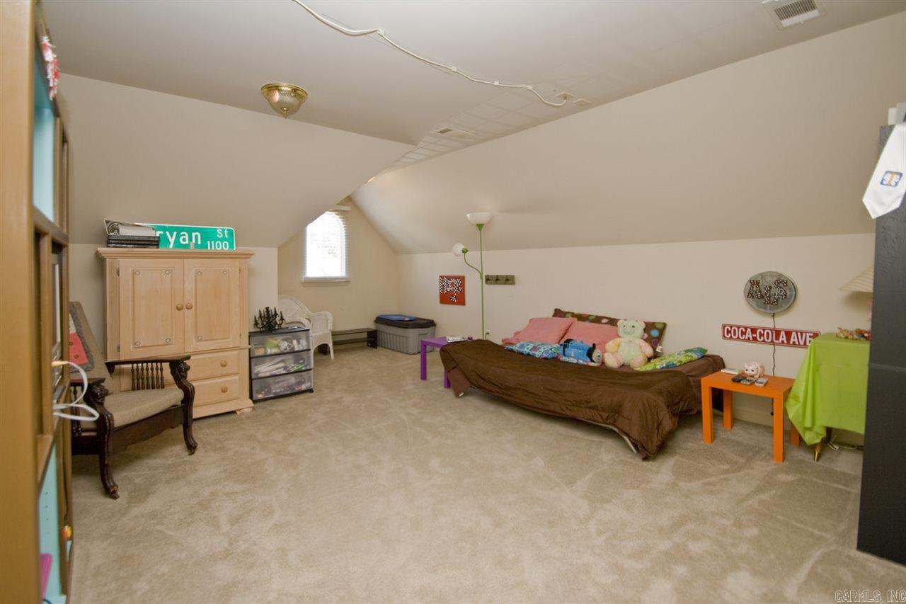 THE VILLAGES OF WELLINGTON - Residential