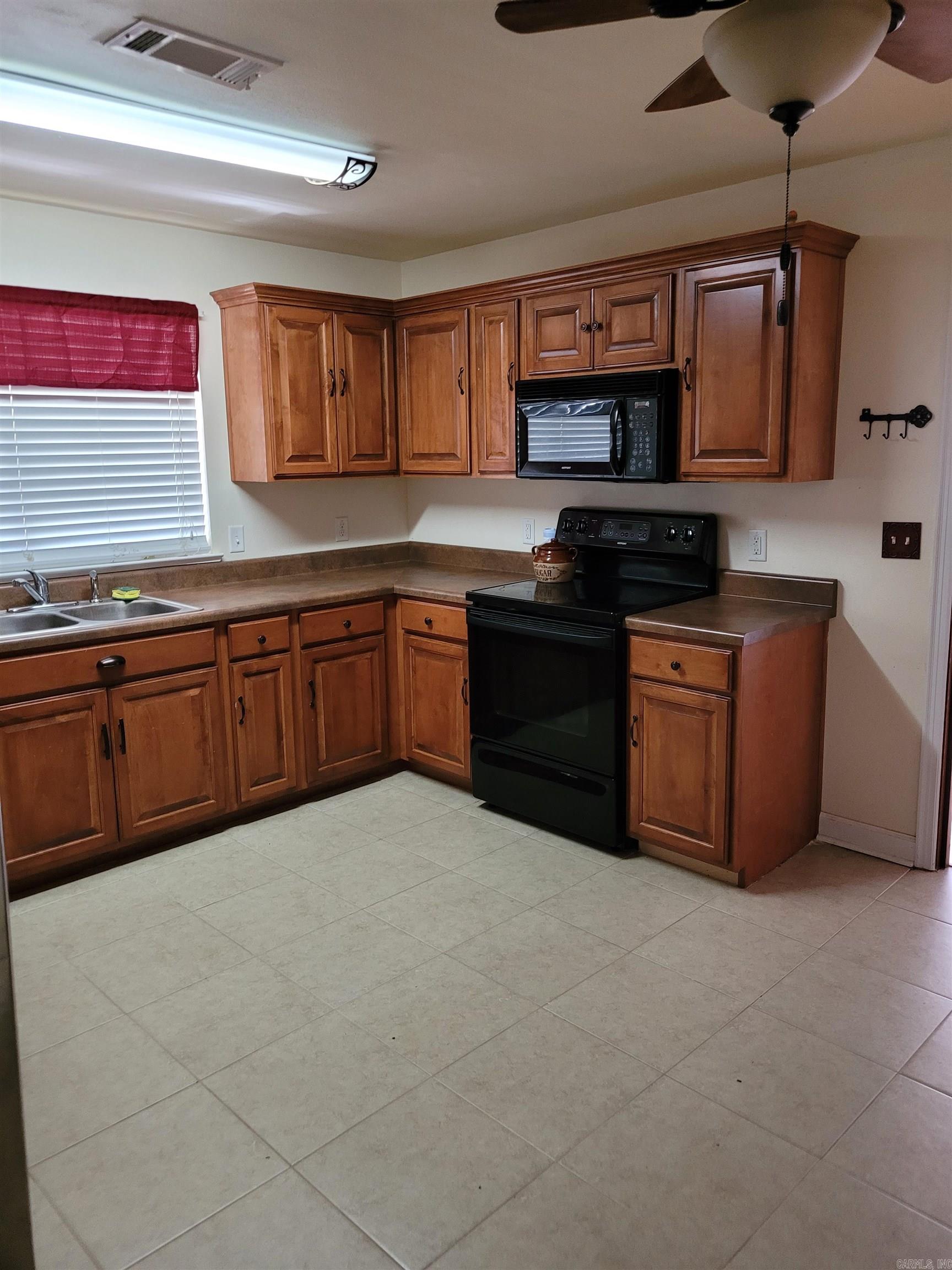 Laskers - Residential Lease