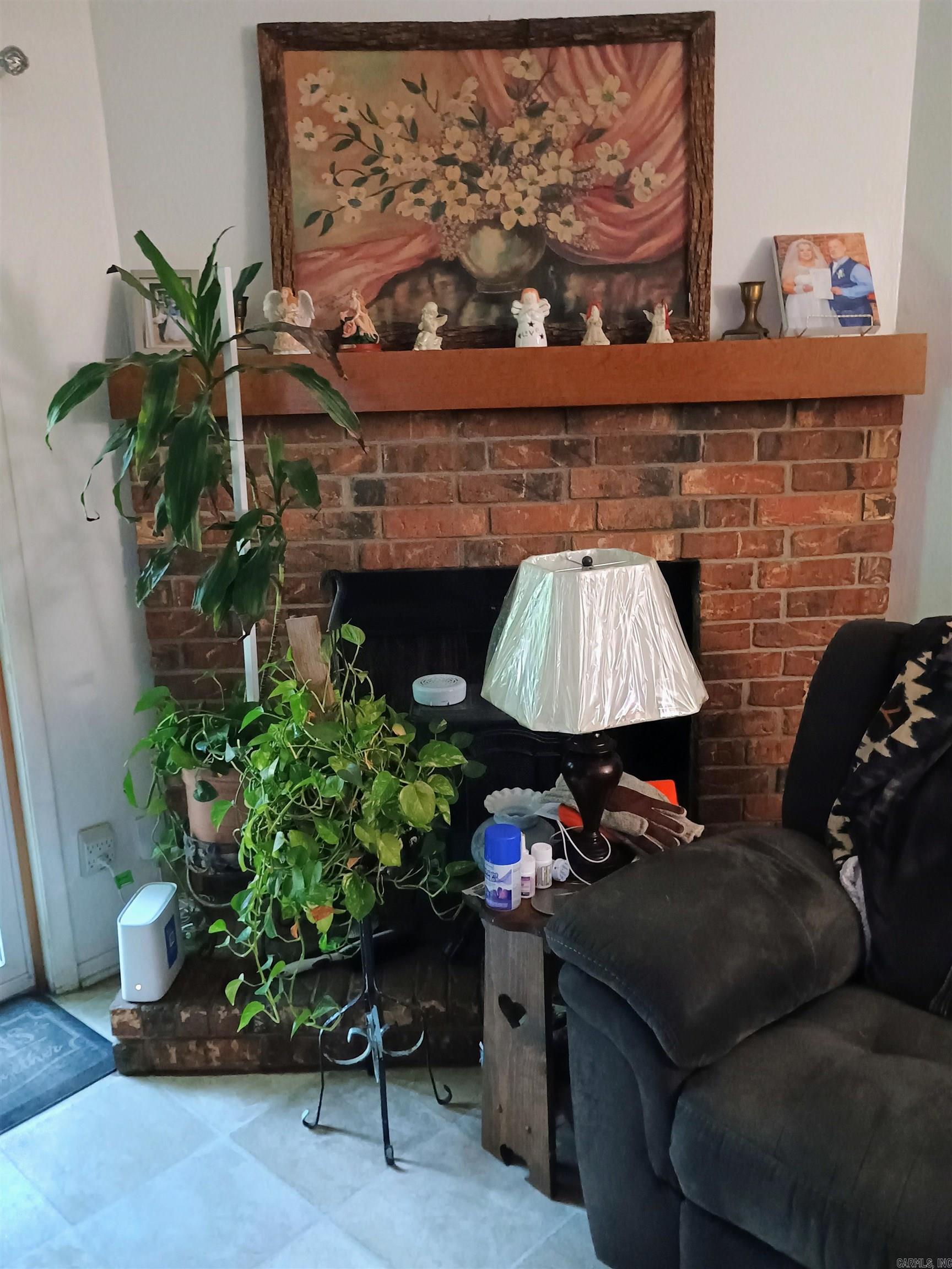 BRENTWOOD - Residential