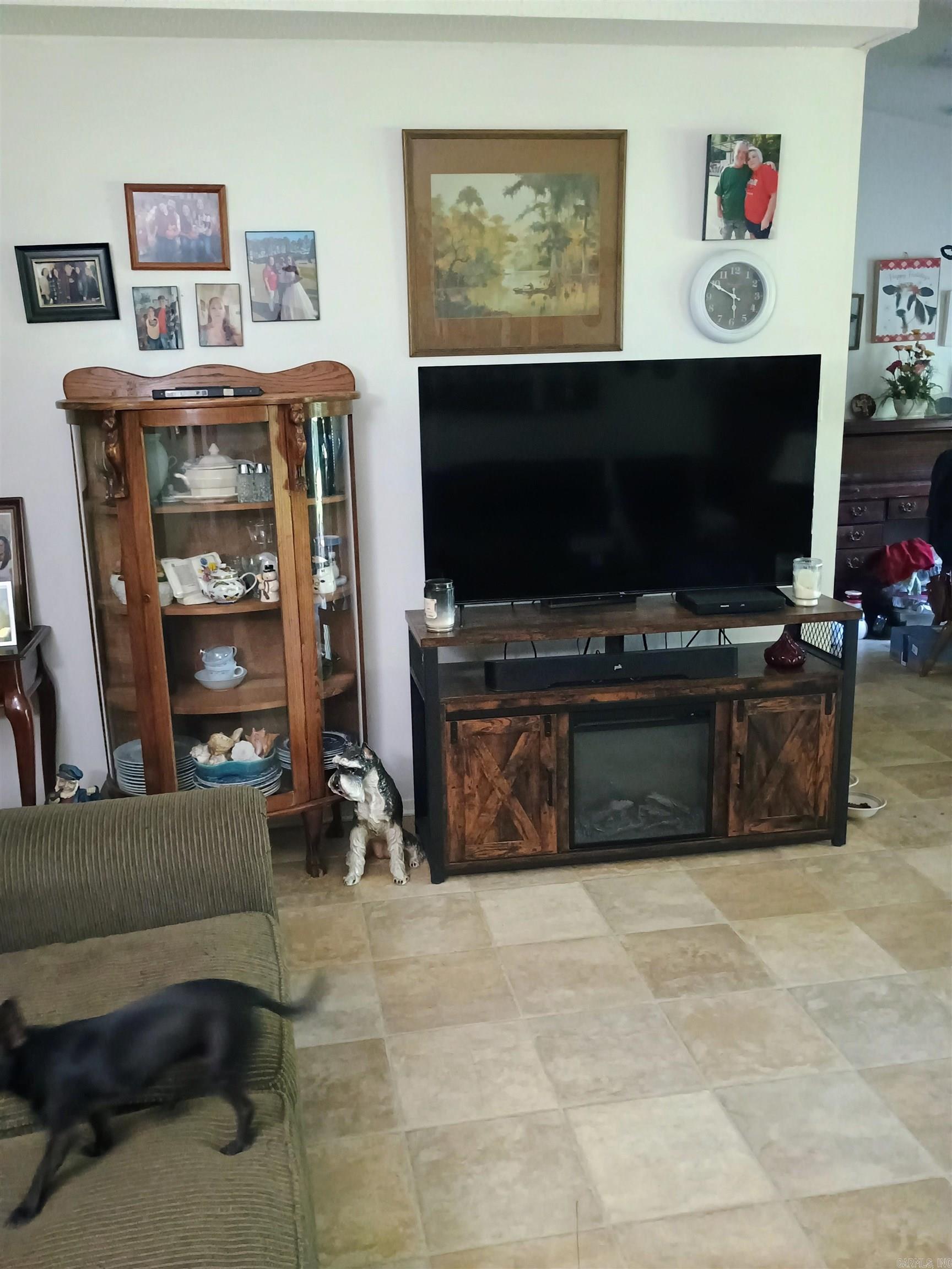 BRENTWOOD - Residential