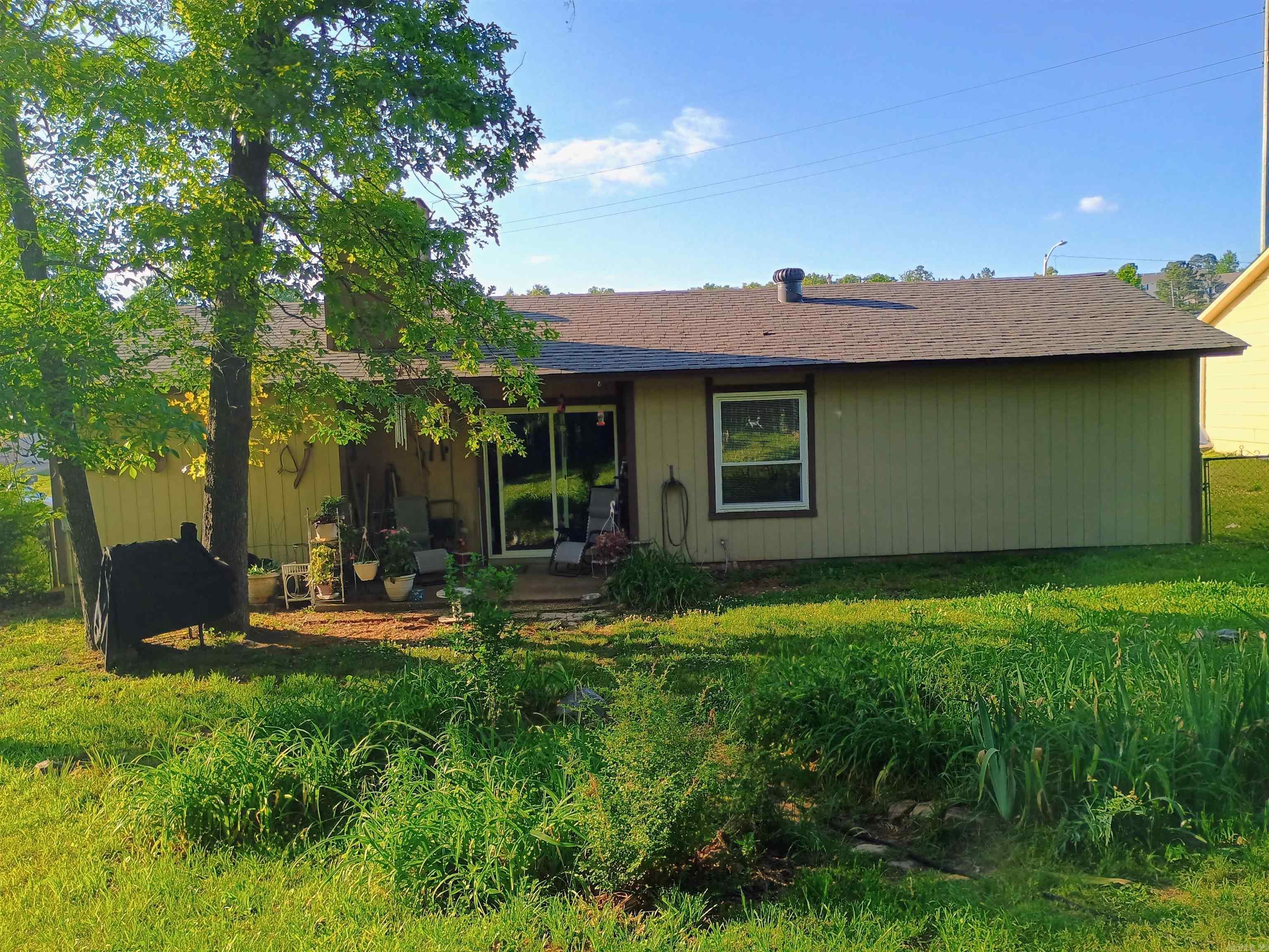 BRENTWOOD - Residential