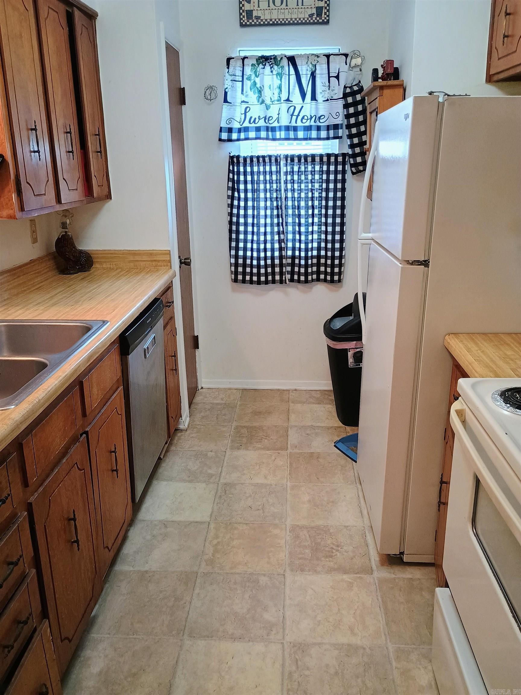 BRENTWOOD - Residential