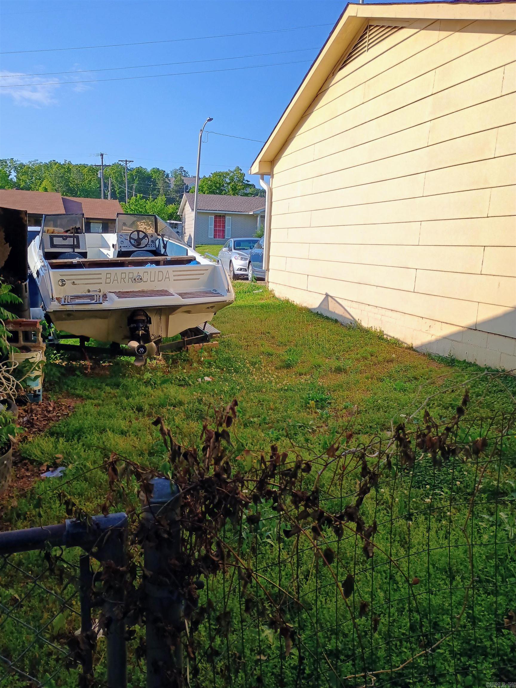 BRENTWOOD - Residential