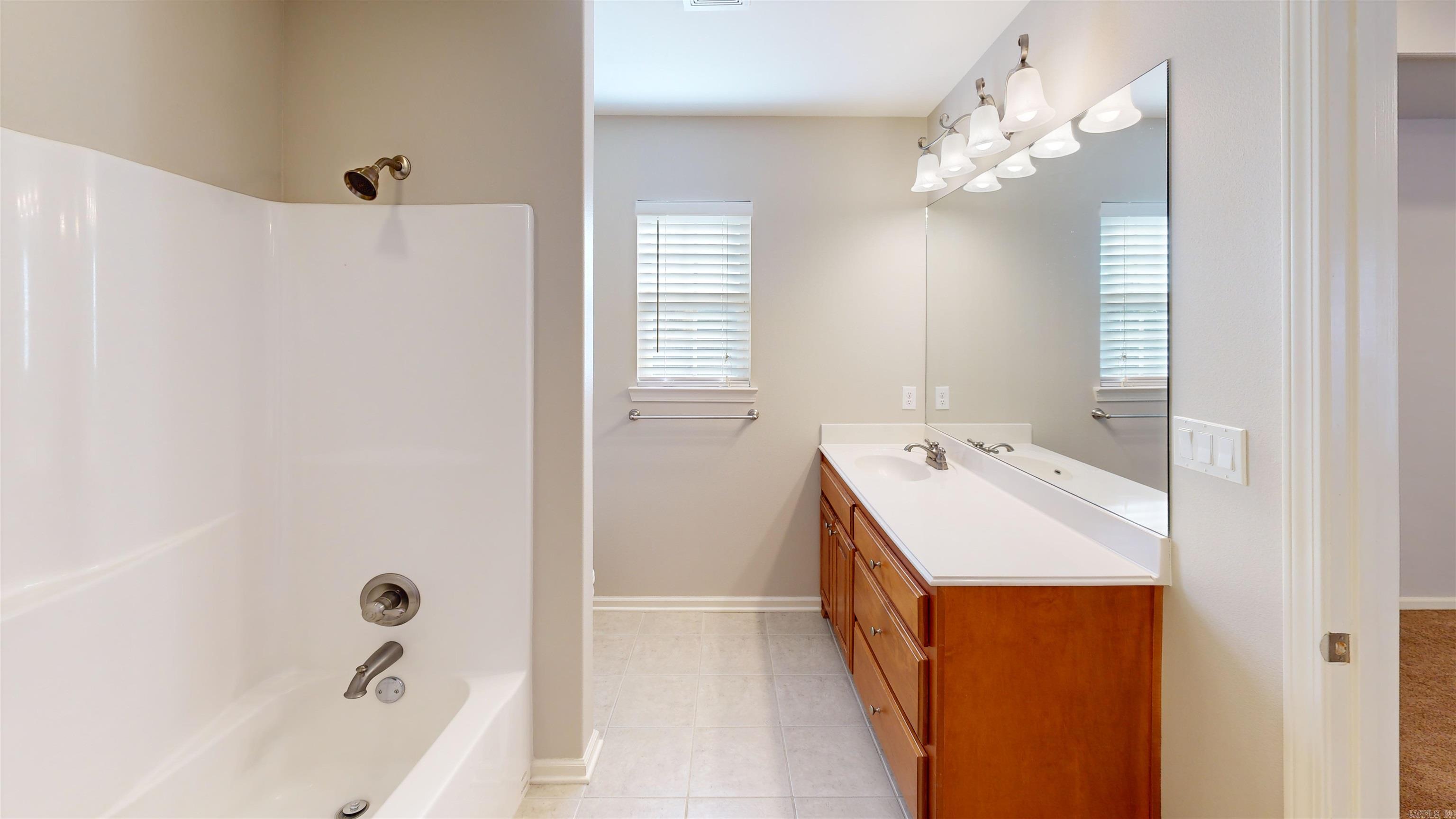 KENWOOD ESTATER PH 3 - Residential