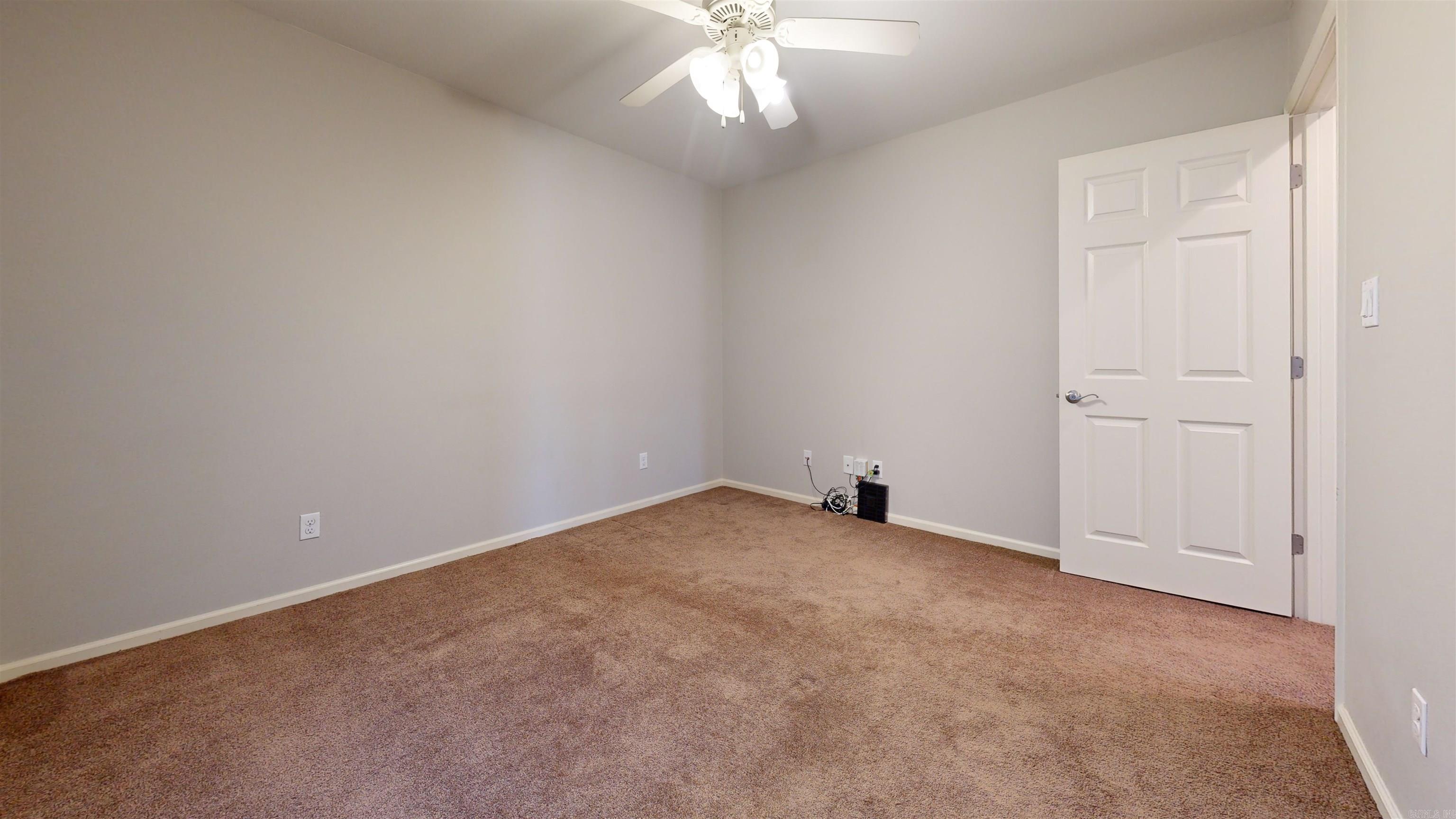 KENWOOD ESTATER PH 3 - Residential