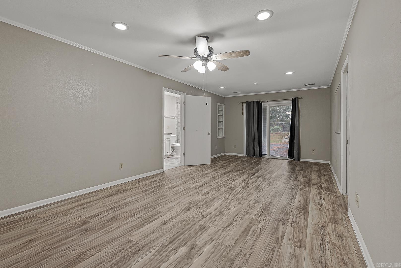 WOODLAND PARK - Residential