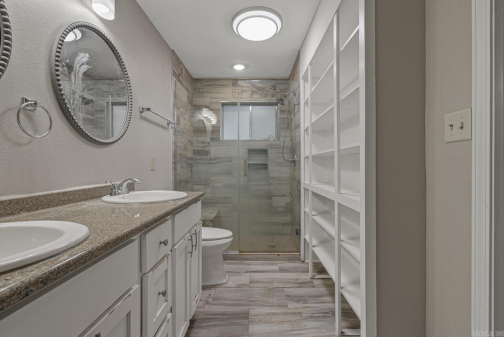 WOODLAND PARK - Residential