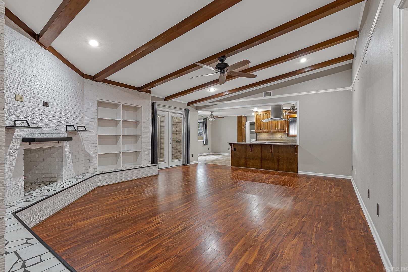 WOODLAND PARK - Residential