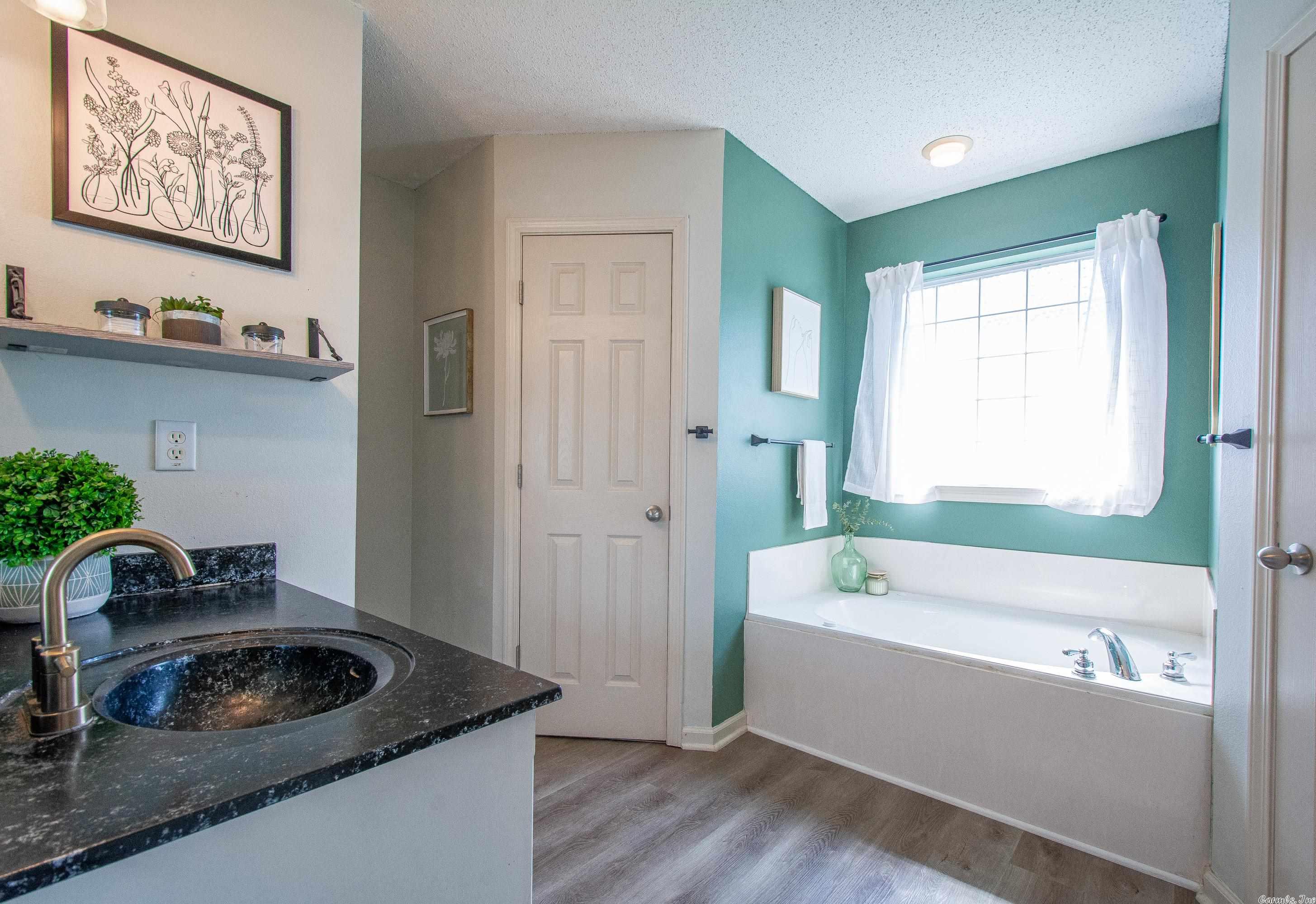 EMERALD VALLEY - Residential