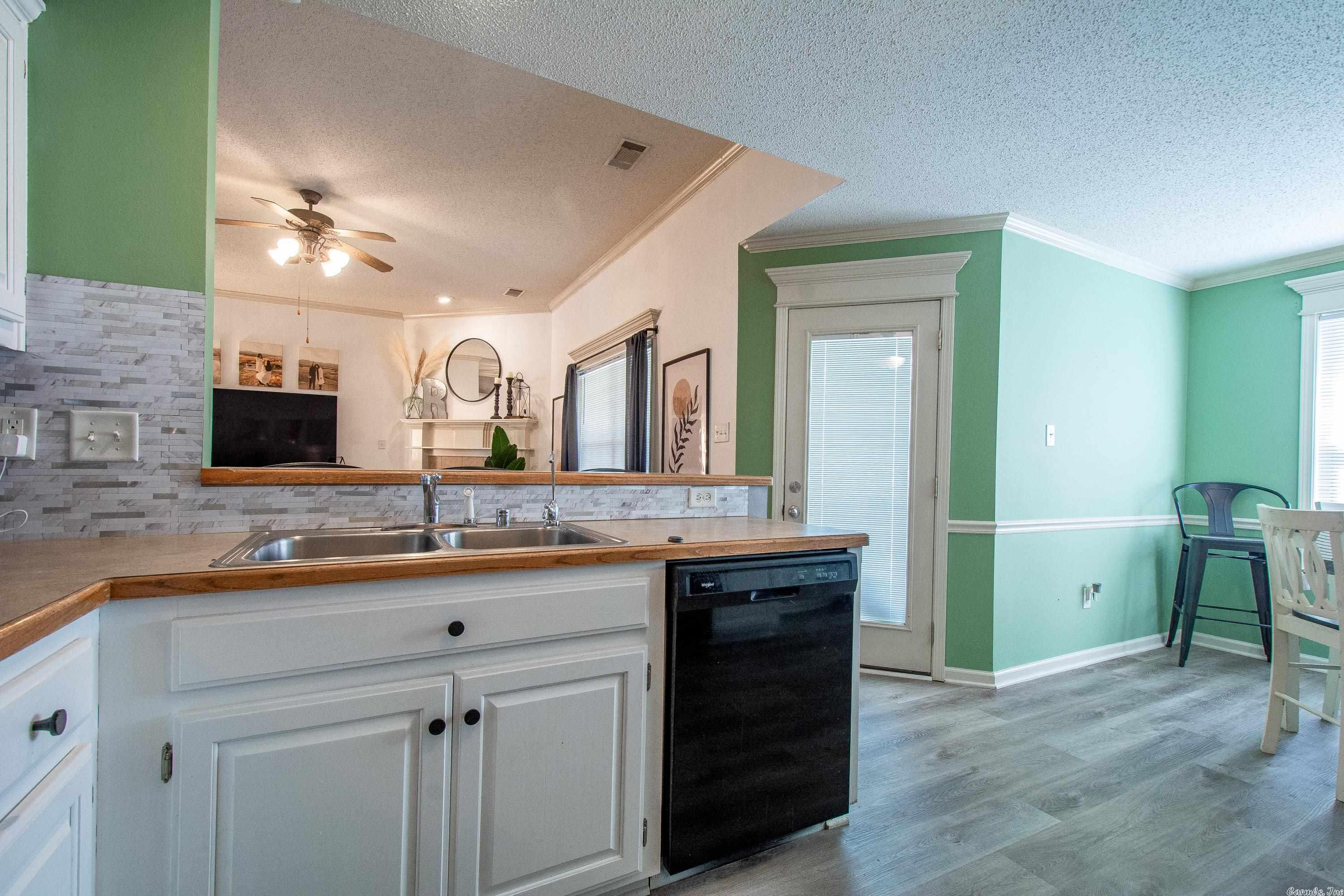 EMERALD VALLEY - Residential