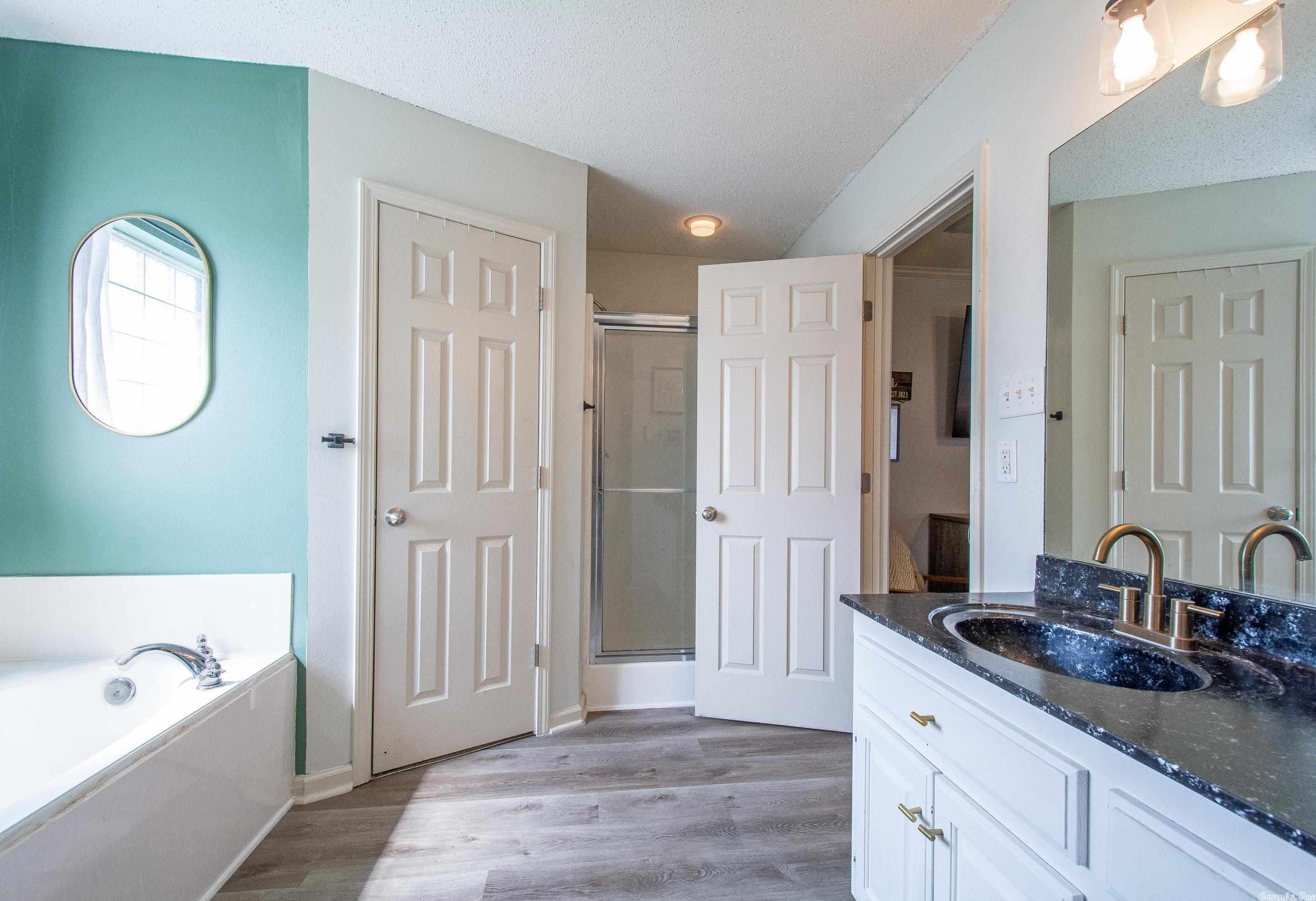 EMERALD VALLEY - Residential