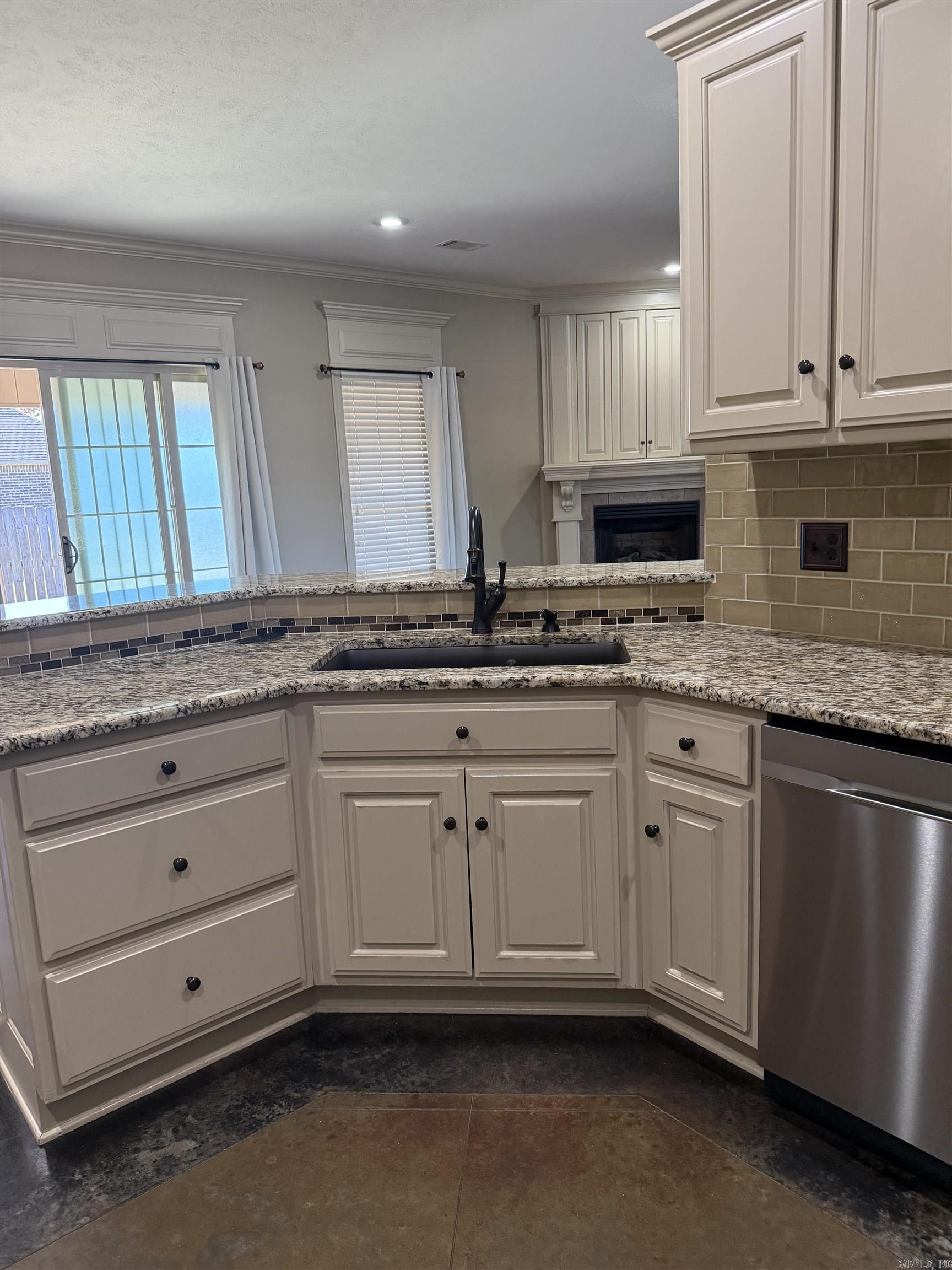 SKYLINE MEADOWS - Residential