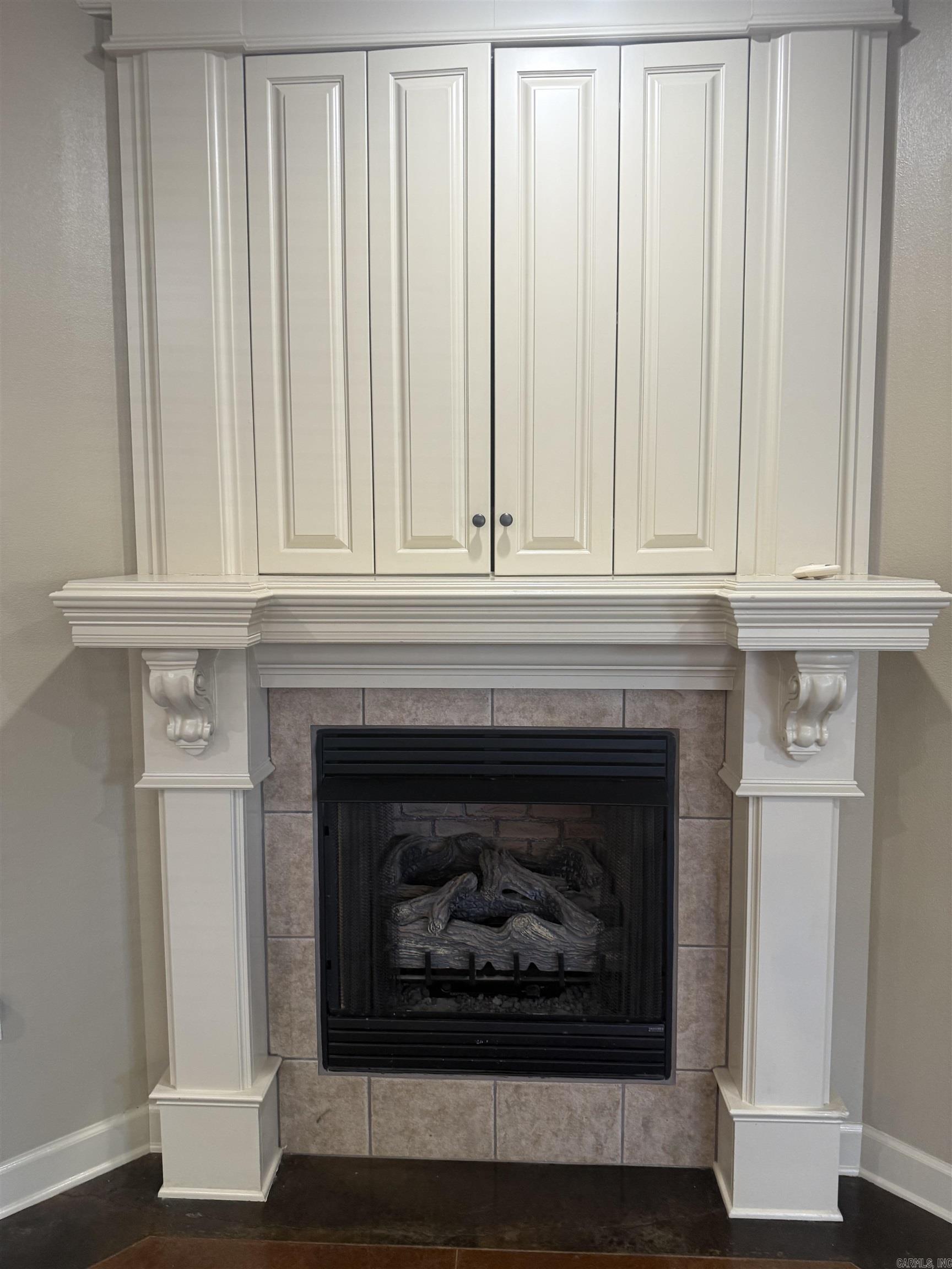 SKYLINE MEADOWS - Residential