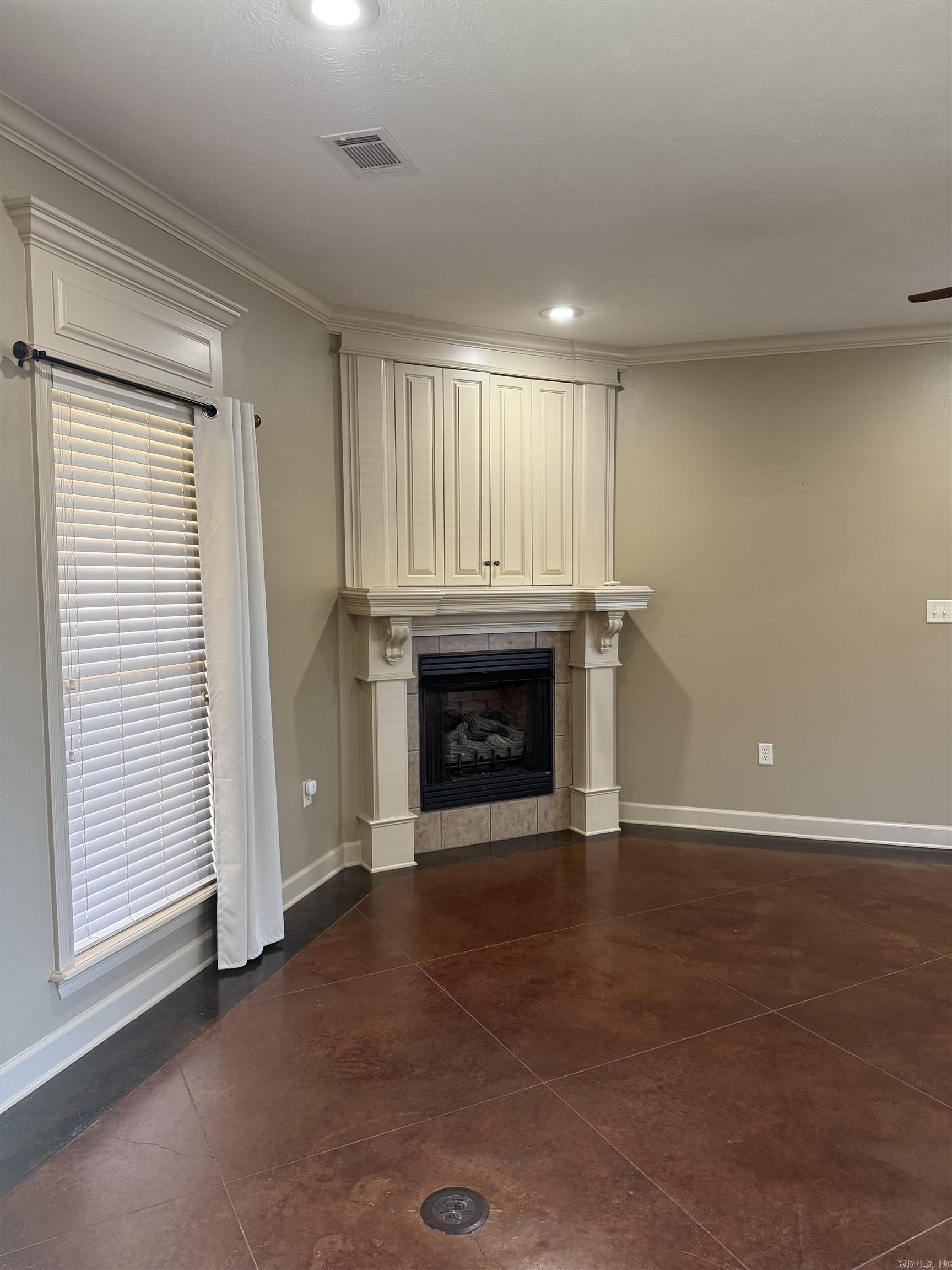 SKYLINE MEADOWS - Residential