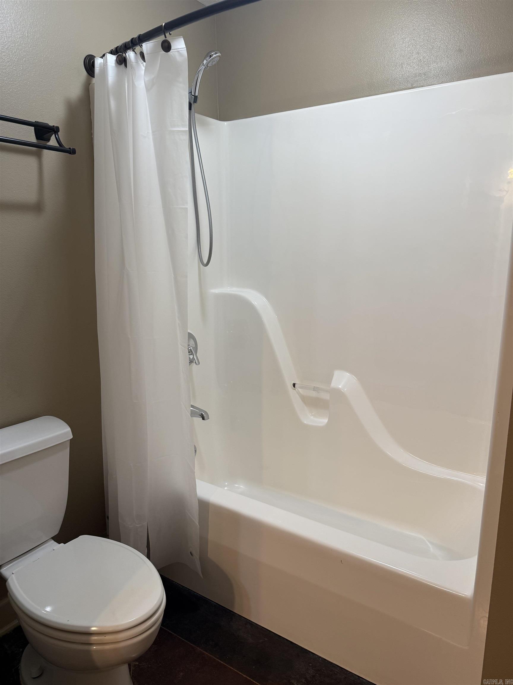 SKYLINE MEADOWS - Residential